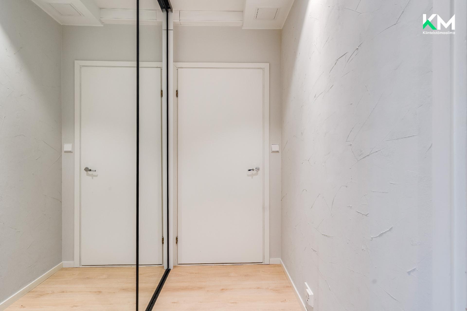 Itäinen Rantakatu 48-50, Martti, Turku