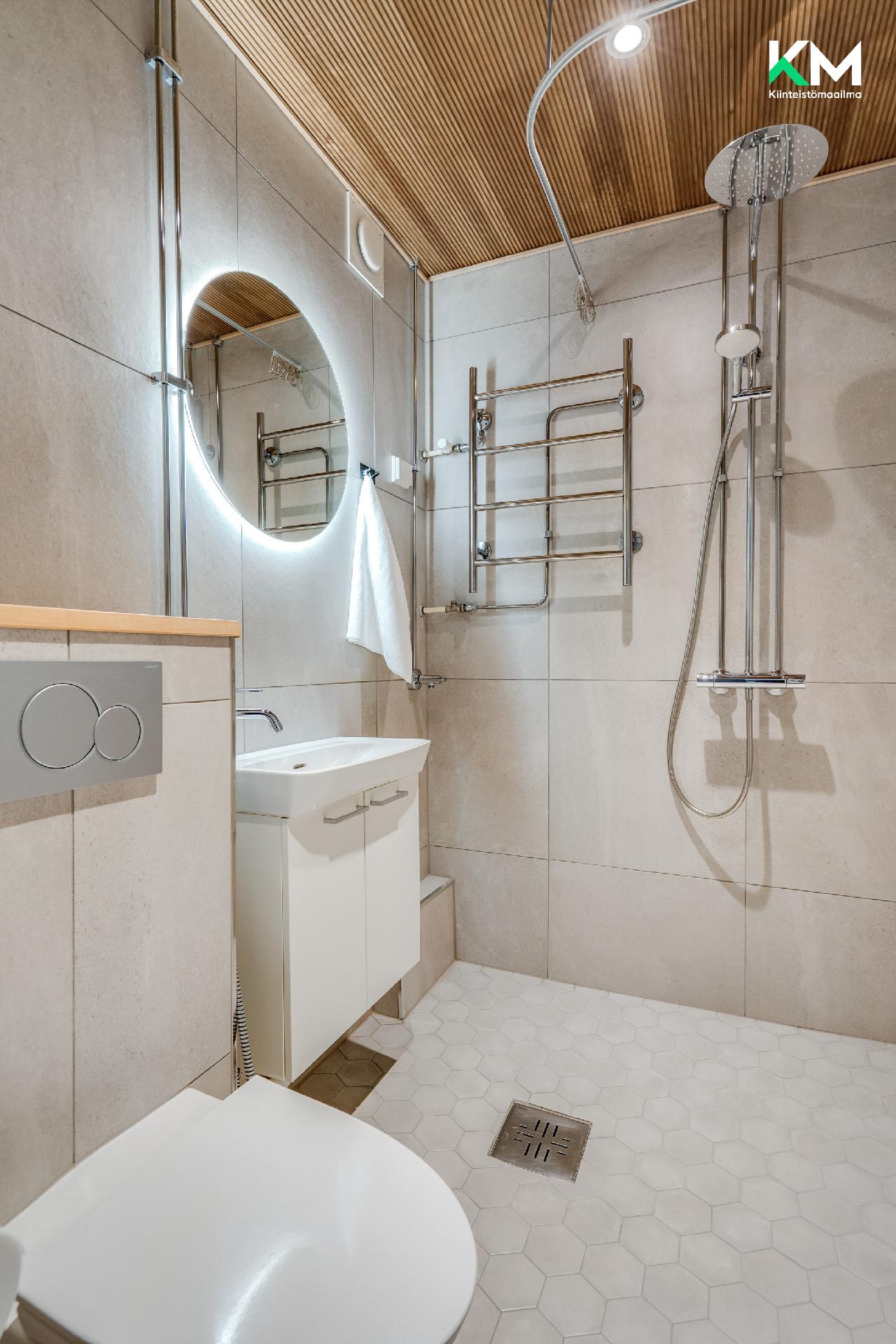 Itäinen Rantakatu 48-50, Martti, Turku