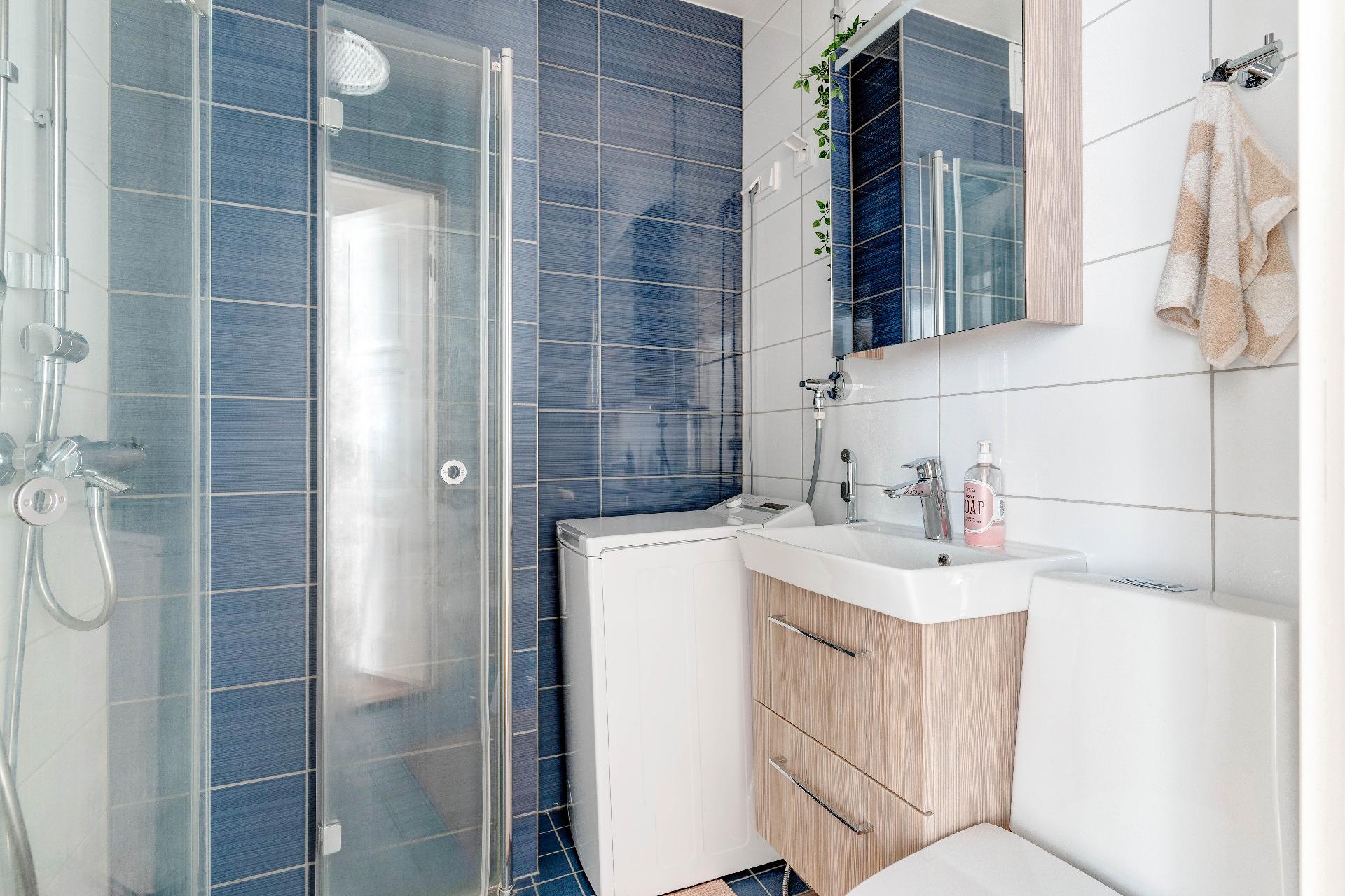 Caloniuksenkatu 5, Etu-Töölö, Helsinki