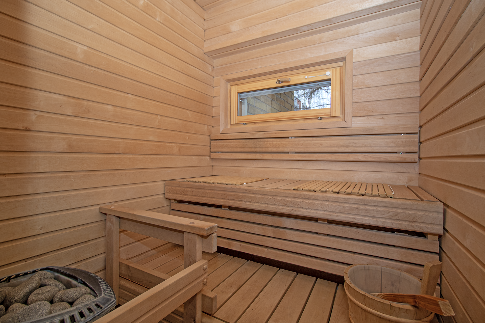 ikkunallinen sauna