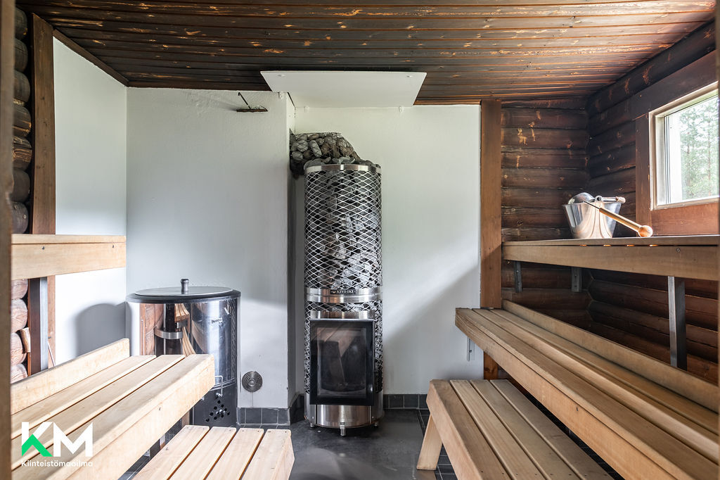 Saunarak. uusittu sauna