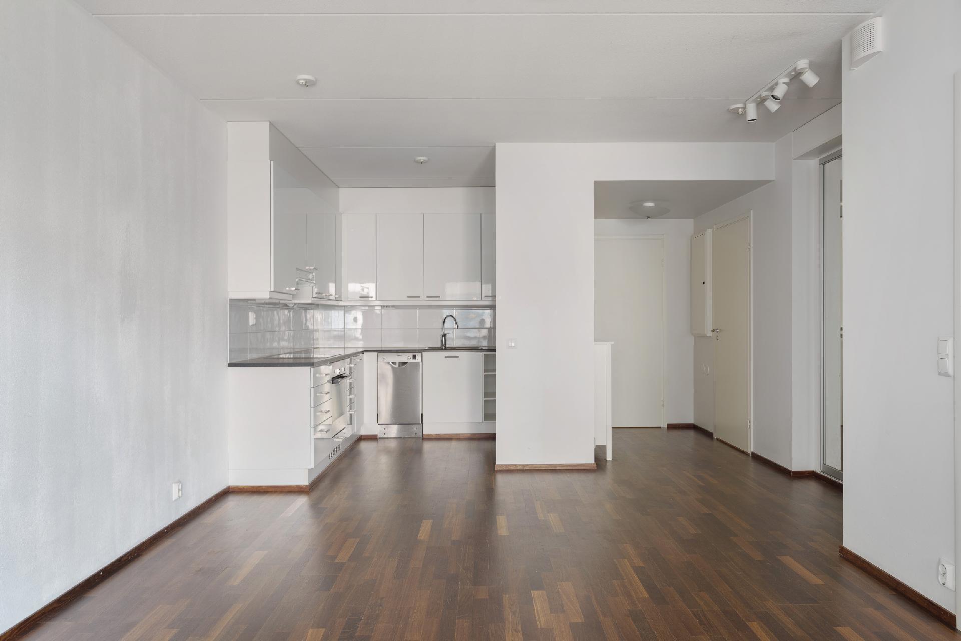 Olohuoneesta keittiöön