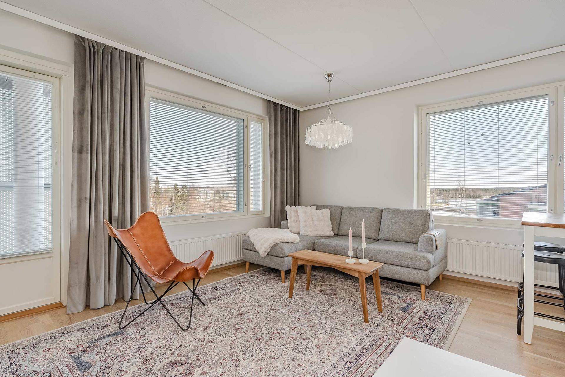 Hopeakanavankatu 9, Sulkola, Lempäälä