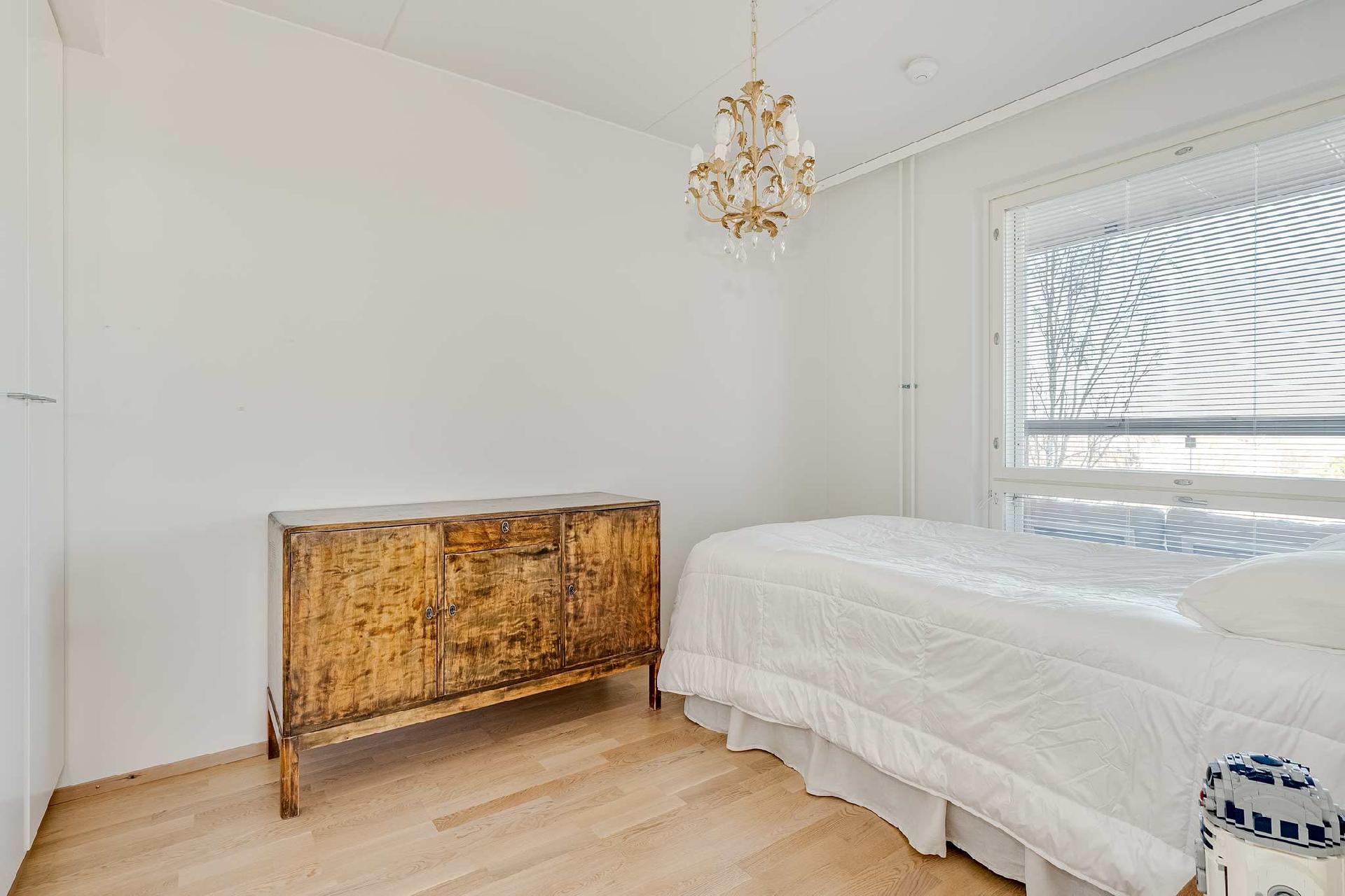 Hopeakanavankatu 9, Sulkola, Lempäälä