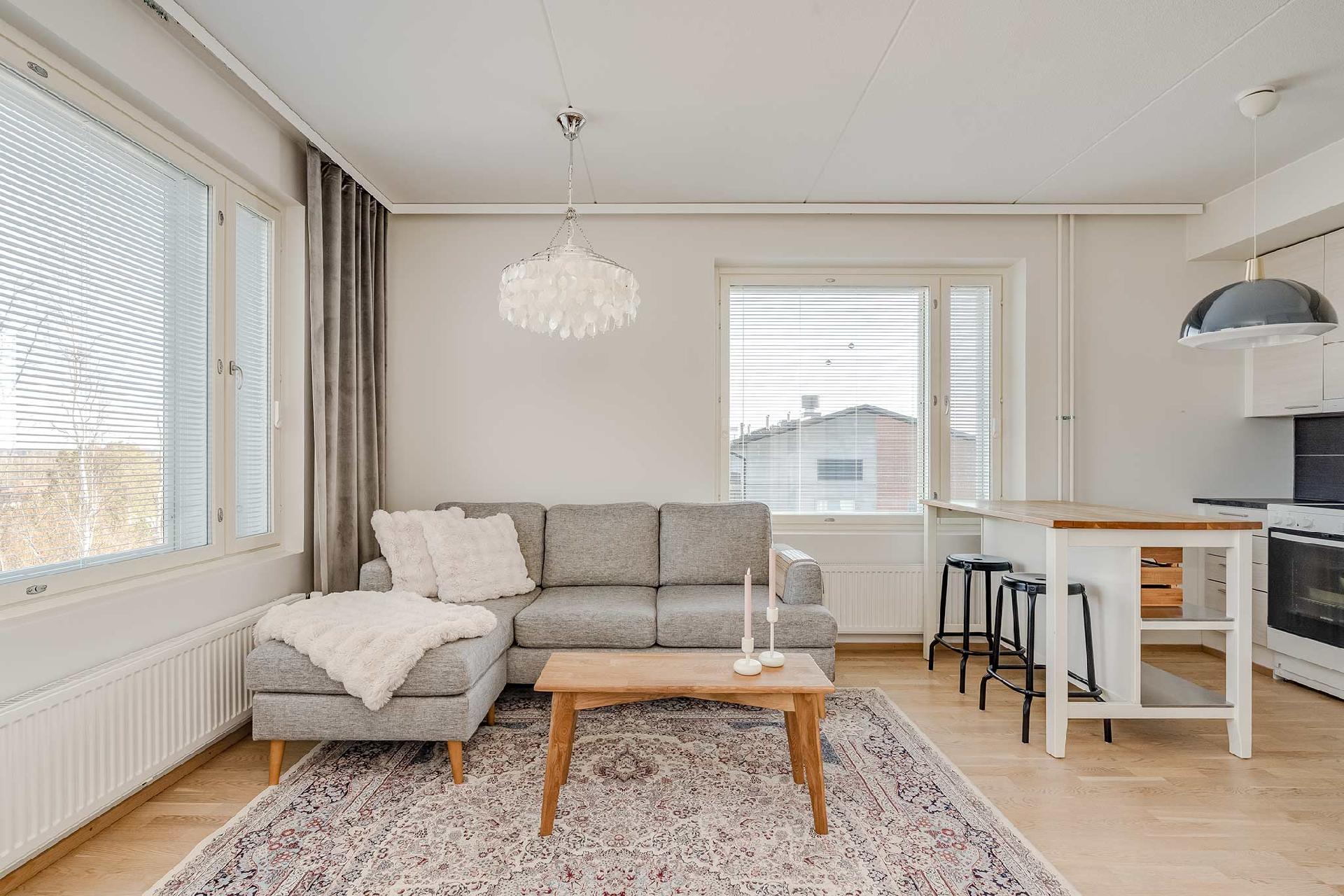 Hopeakanavankatu 9, Sulkola, Lempäälä