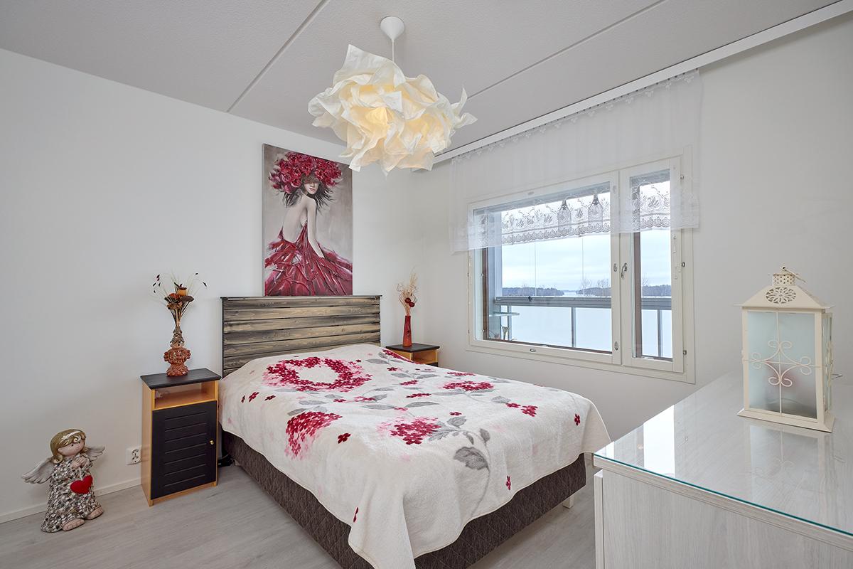 Sahakatu 4, Hiidensalmi, Lohja