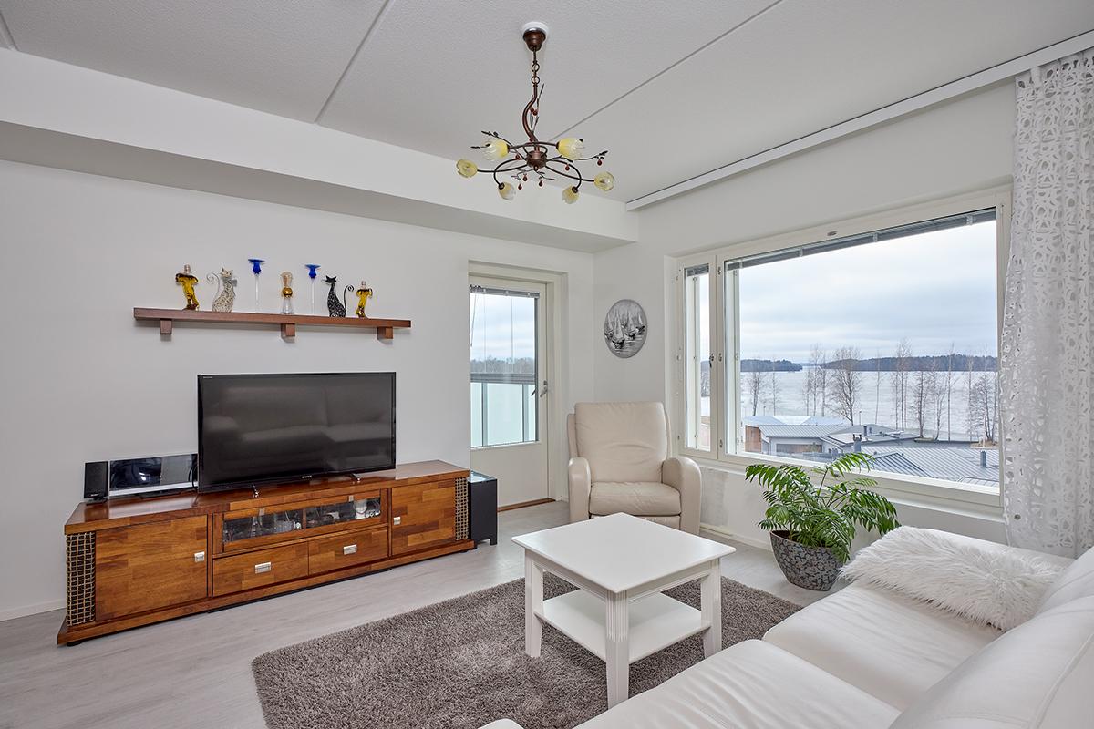 Sahakatu 4, Hiidensalmi, Lohja