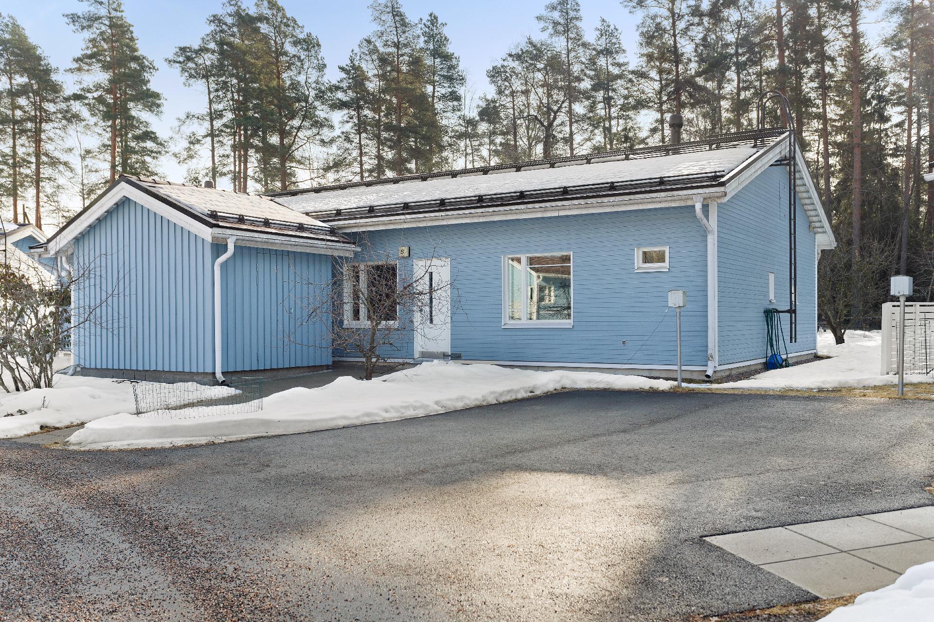 Esikoisentie 8, Maununneva, Helsinki