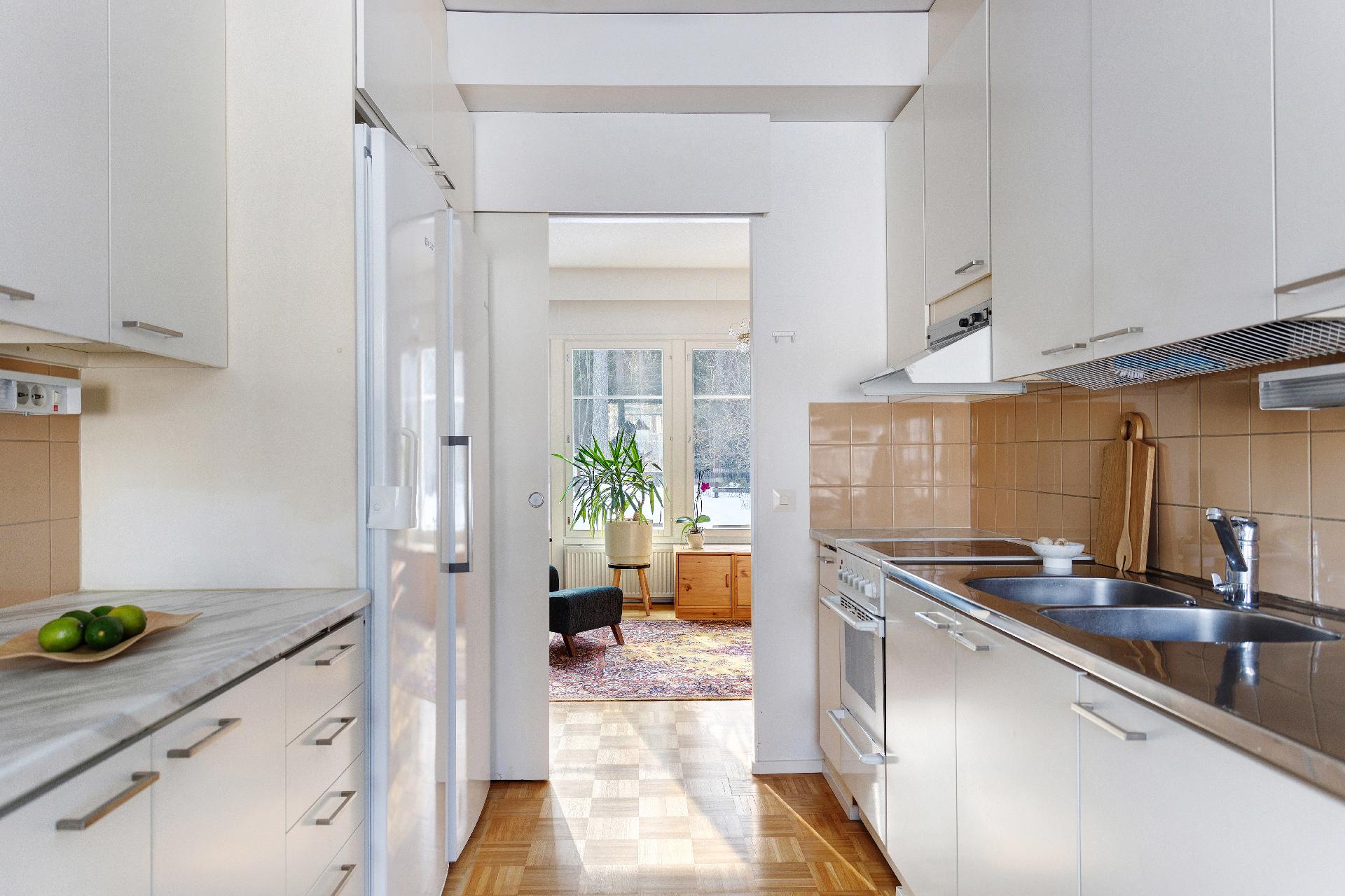 Esikoisentie 8, Maununneva, Helsinki