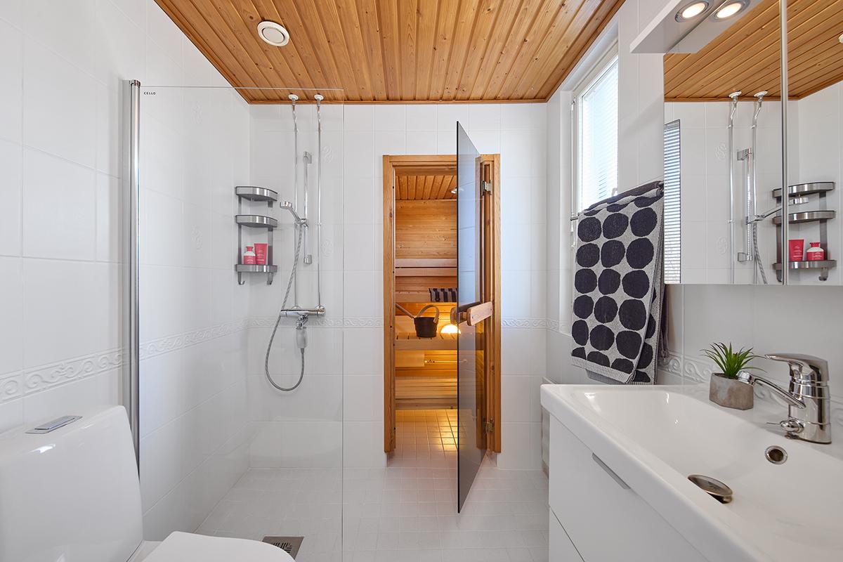 Rautatienkatu 3, Pappila, Lohja