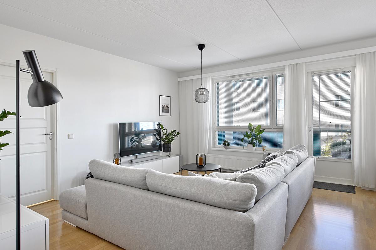 Rautatienkatu 3, Pappila, Lohja