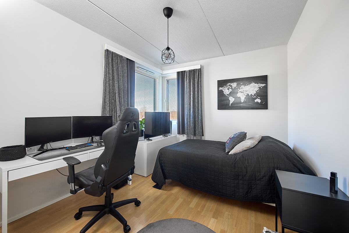 Rautatienkatu 3, Pappila, Lohja