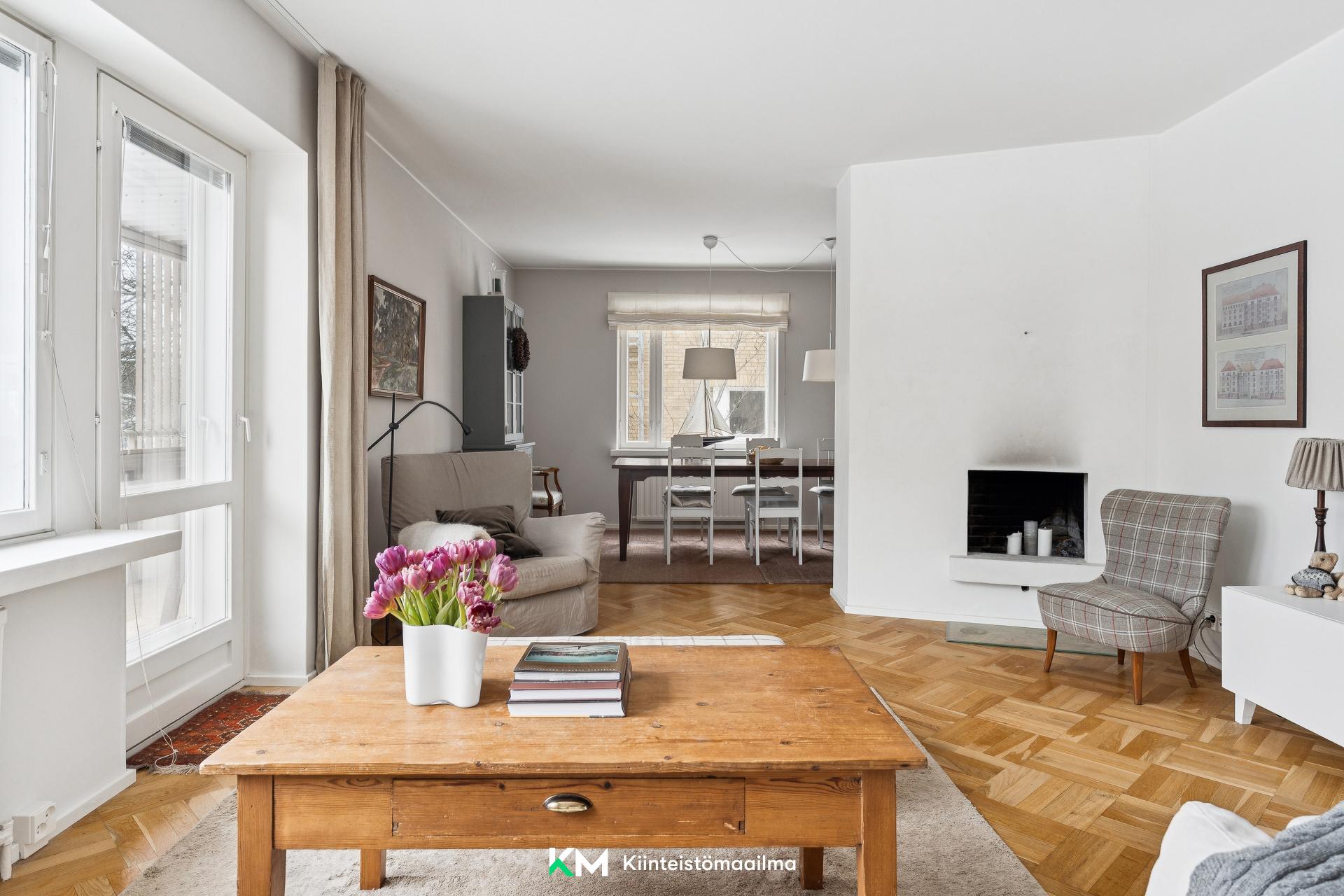 Perustie 32, Munkkiniemi, Helsinki