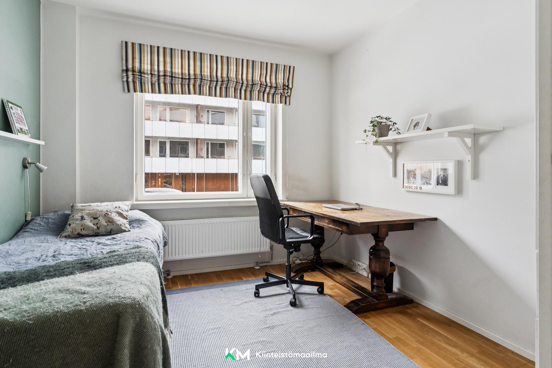 Perustie 32, Munkkiniemi, Helsinki