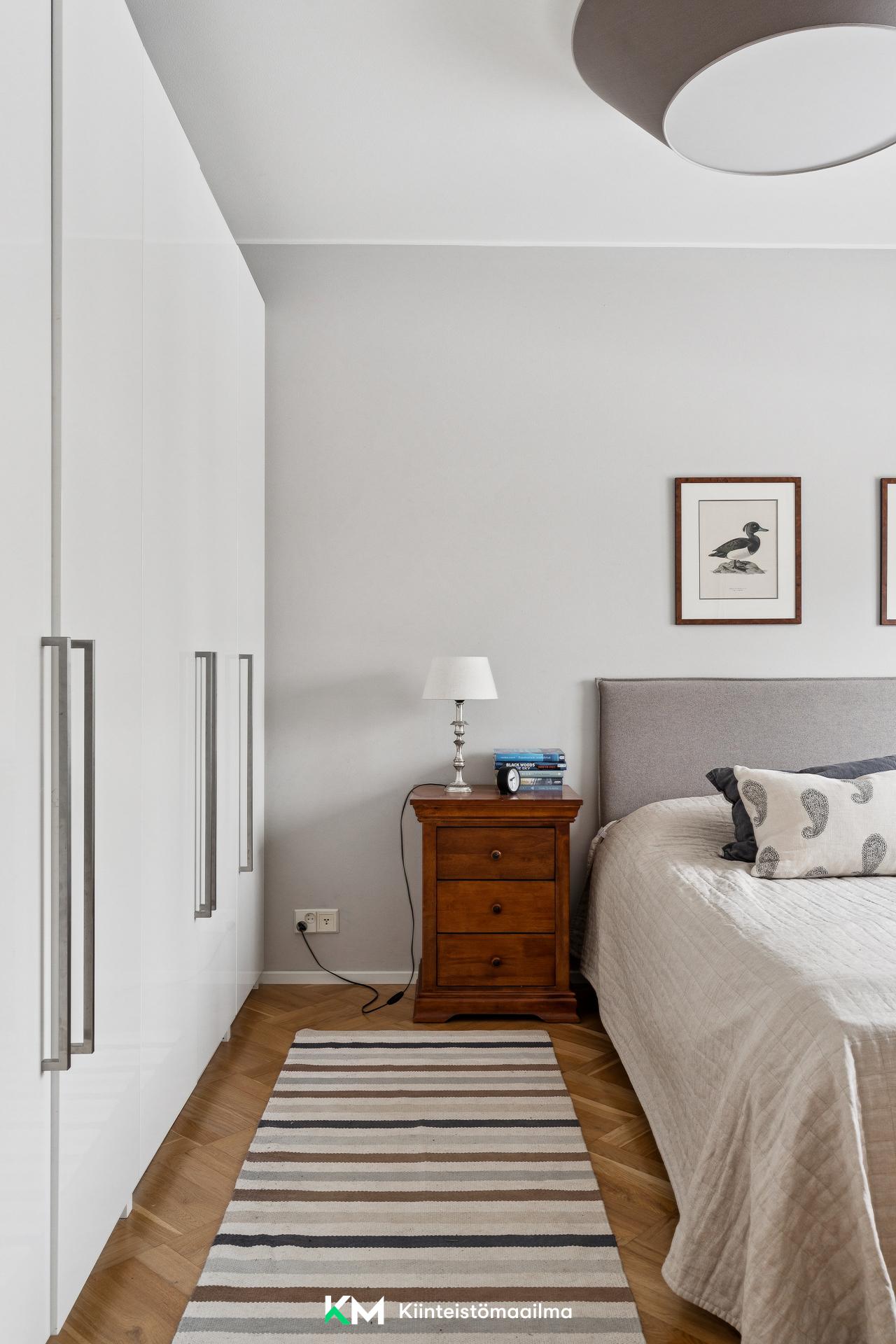 Perustie 32, Munkkiniemi, Helsinki