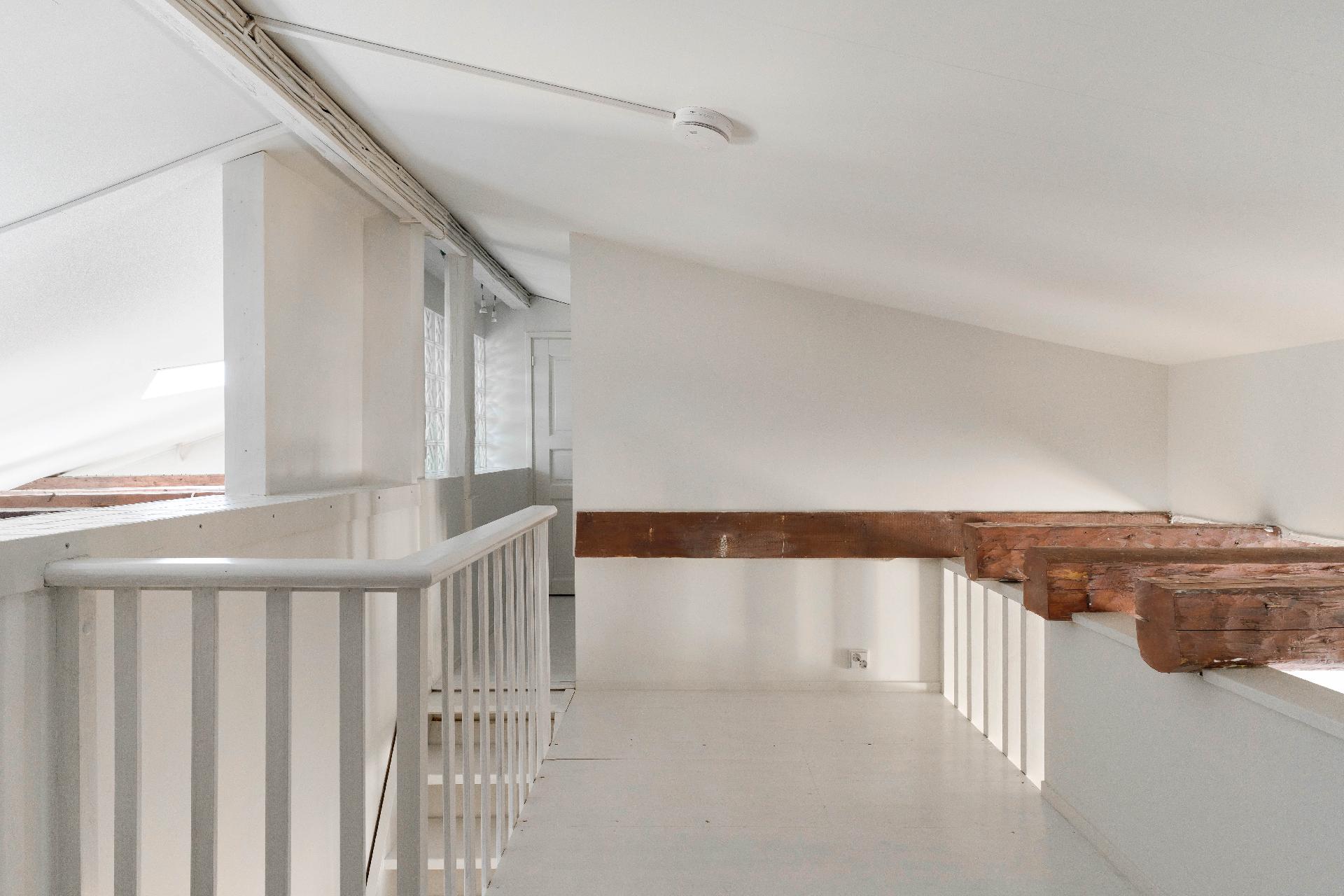 Iso Roobertinkatu 15, Punavuori, Helsinki