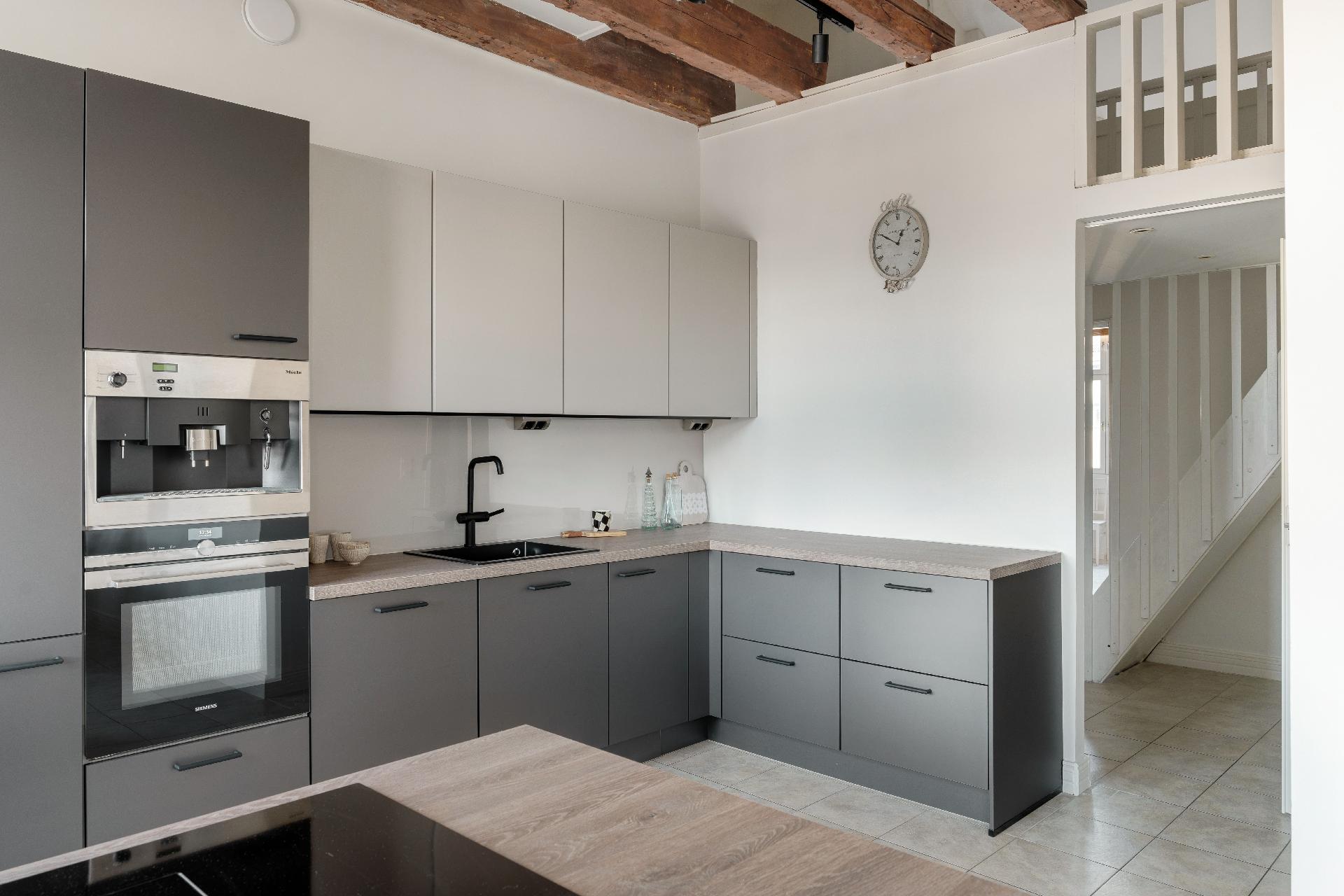 Iso Roobertinkatu 15, Punavuori, Helsinki