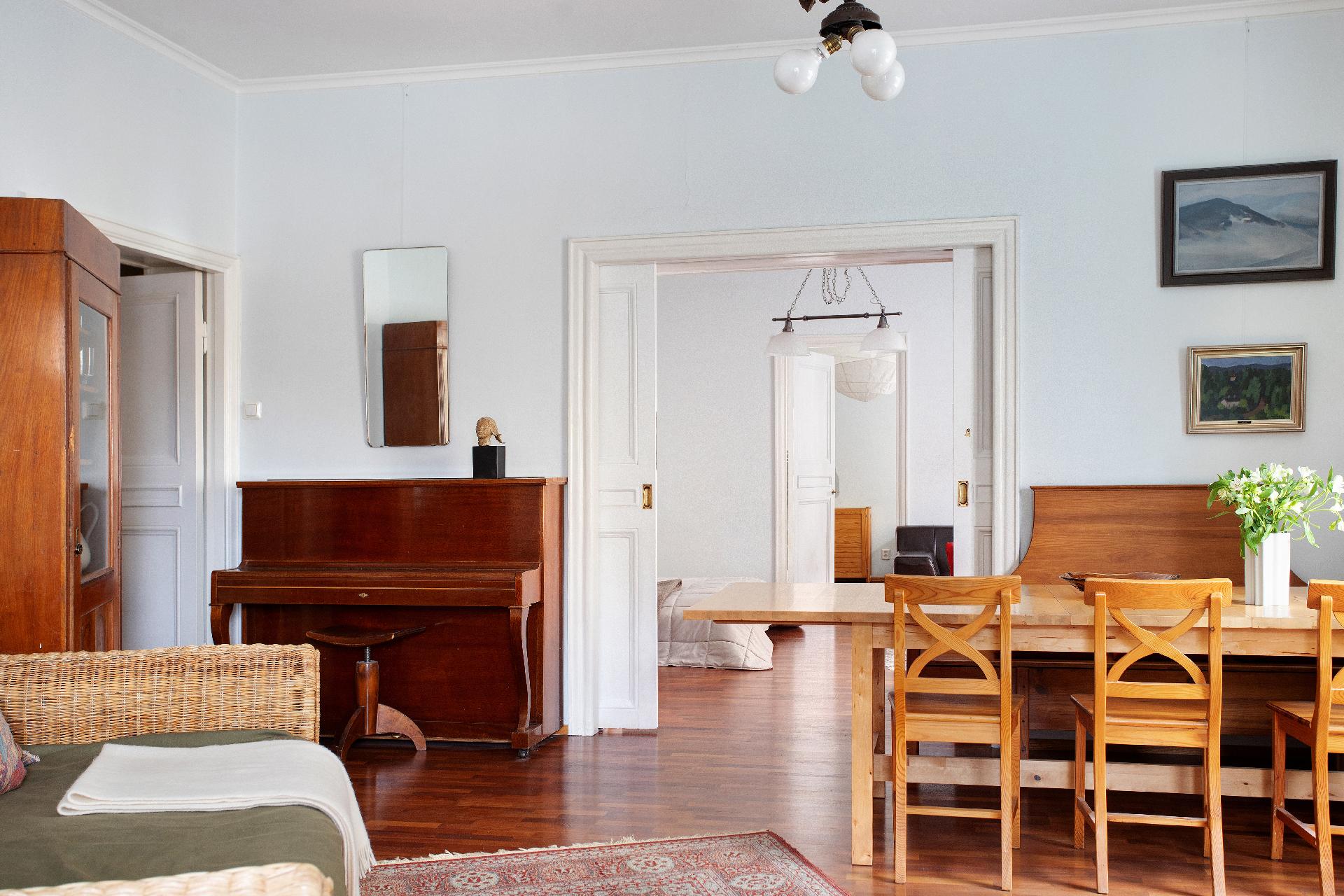 Runeberginkatu 28, Etu-Töölö, Helsinki