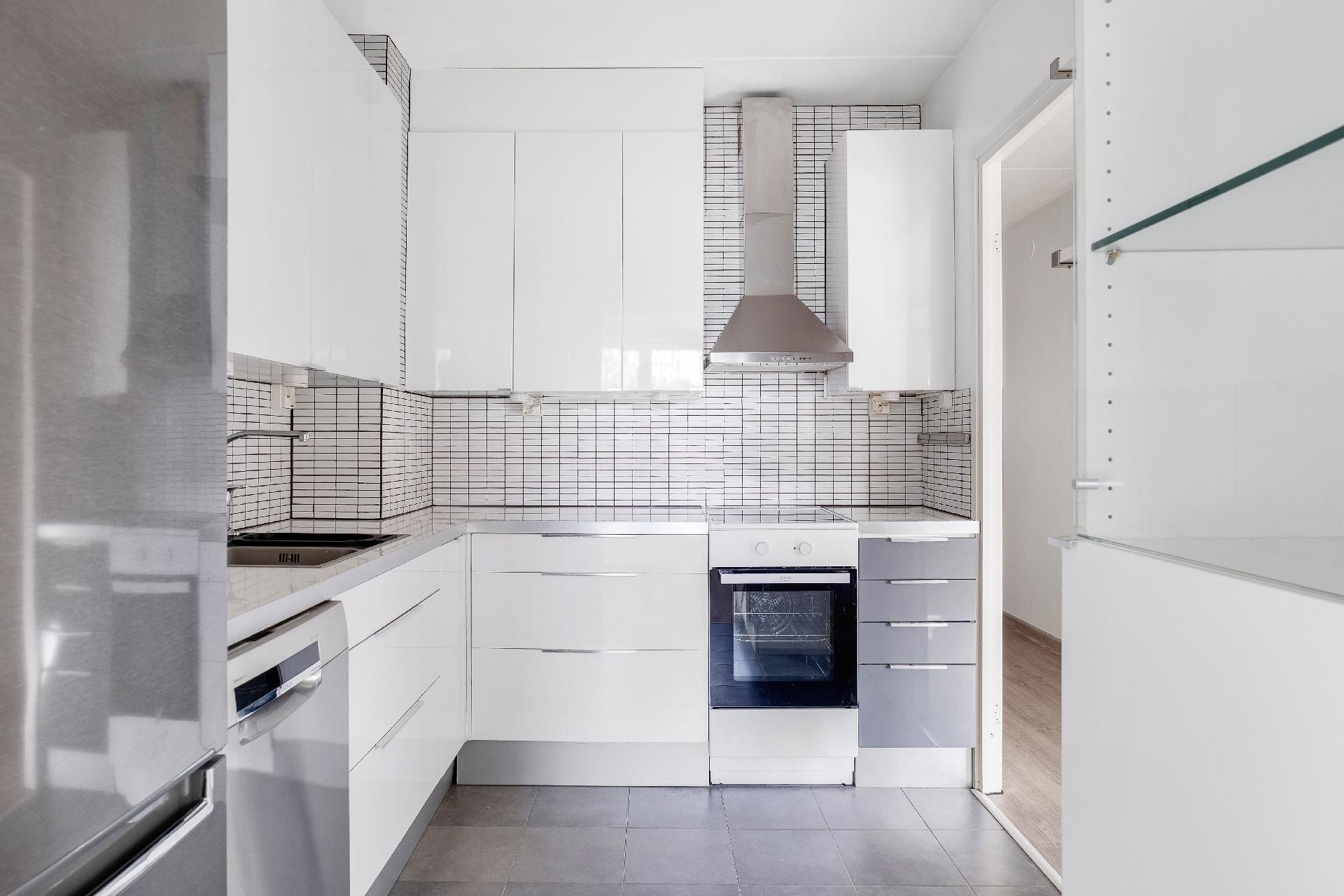 Rukkilanrinne 3, Malminkartano, Helsinki