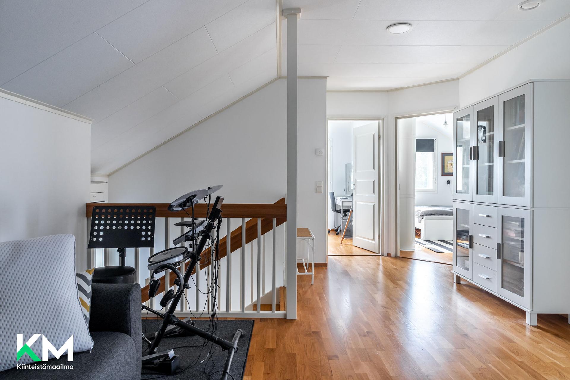 Mäntsäläntie 32, Laune, Lahti