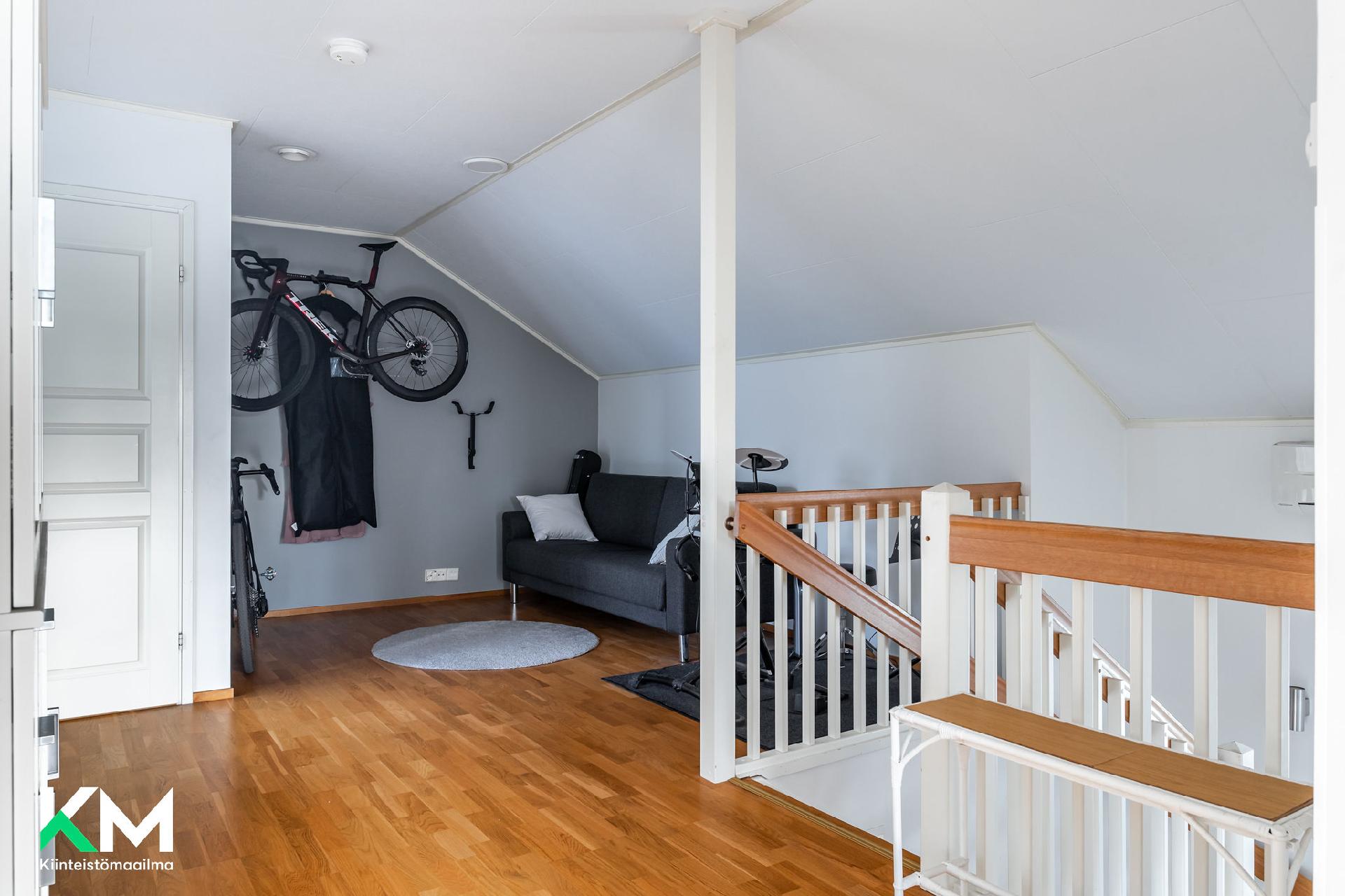 Mäntsäläntie 32, Laune, Lahti