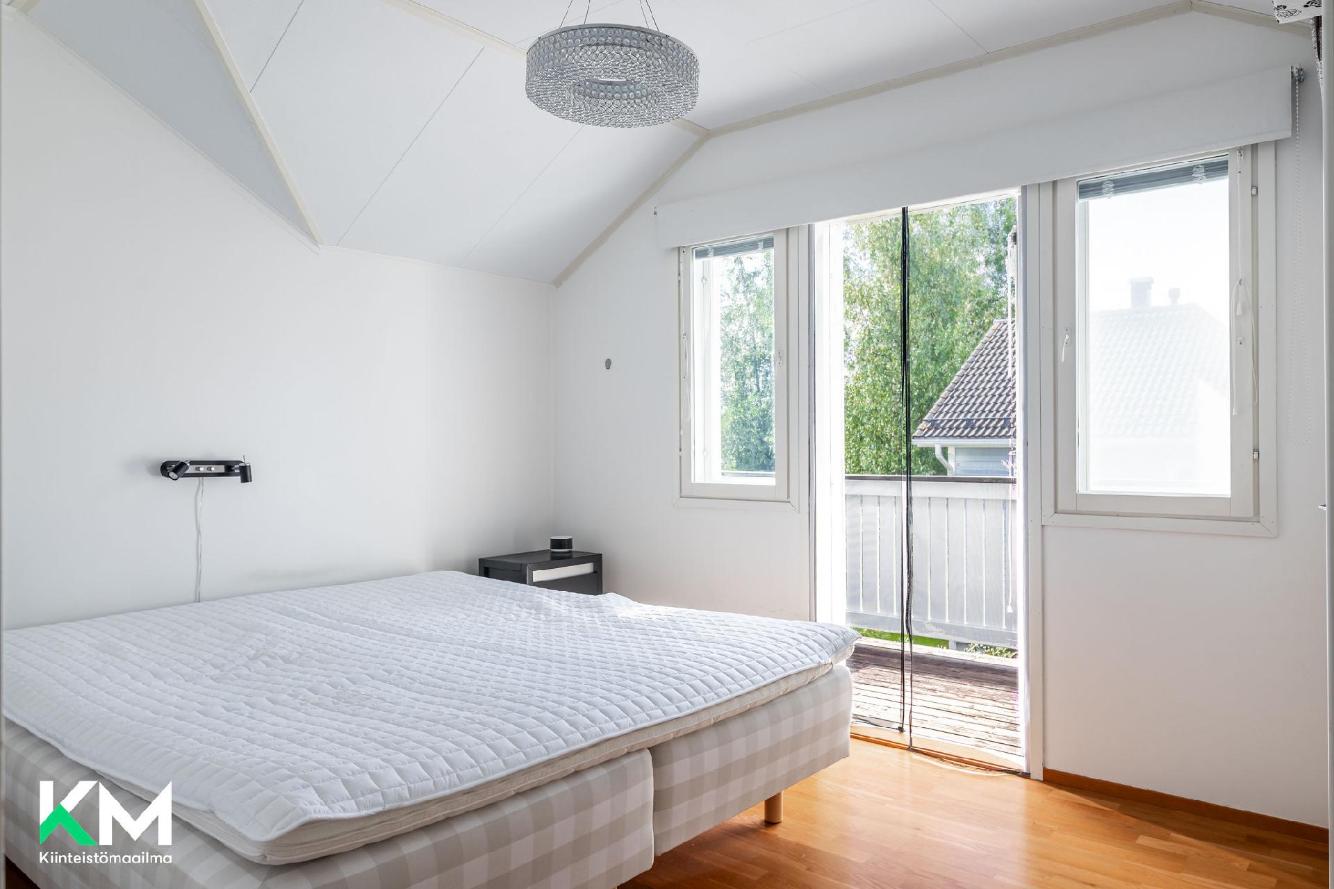 Mäntsäläntie 32, Laune, Lahti