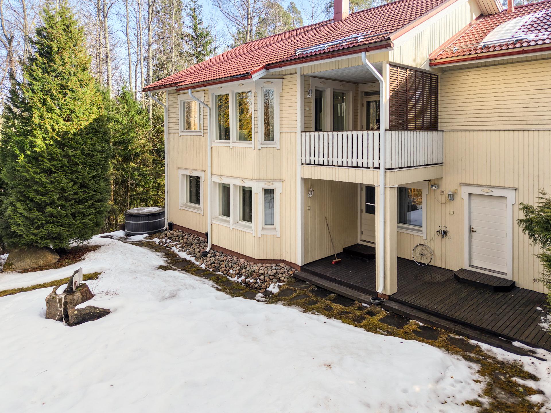 Kirveskuja 16, Päivölänlaakso, Kerava