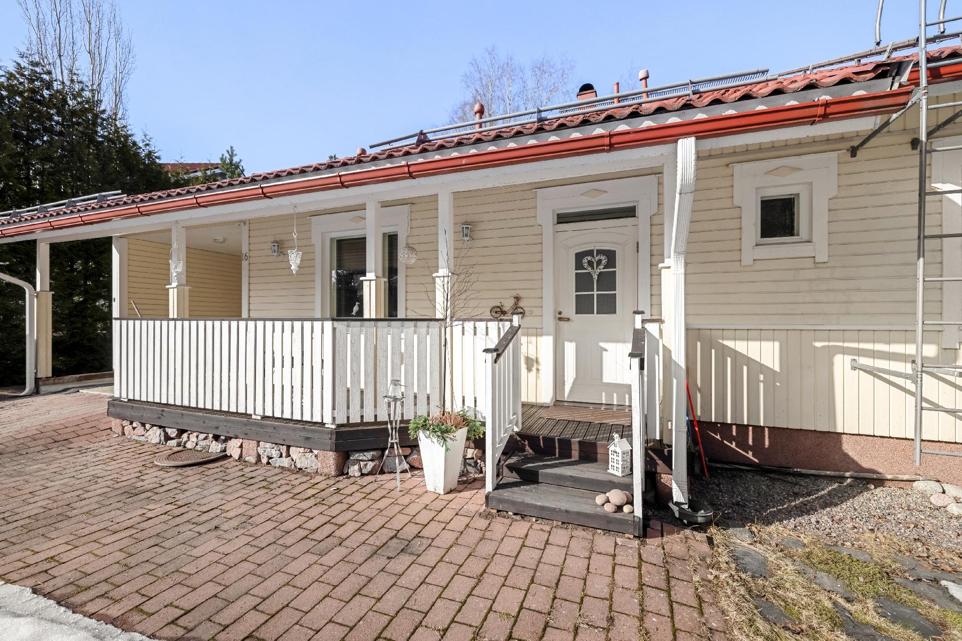 Kirveskuja 16, Päivölänlaakso, Kerava