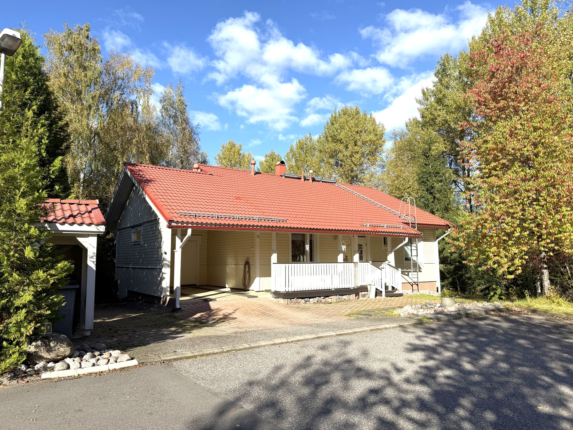 Kirveskuja 16, Päivölänlaakso, Kerava