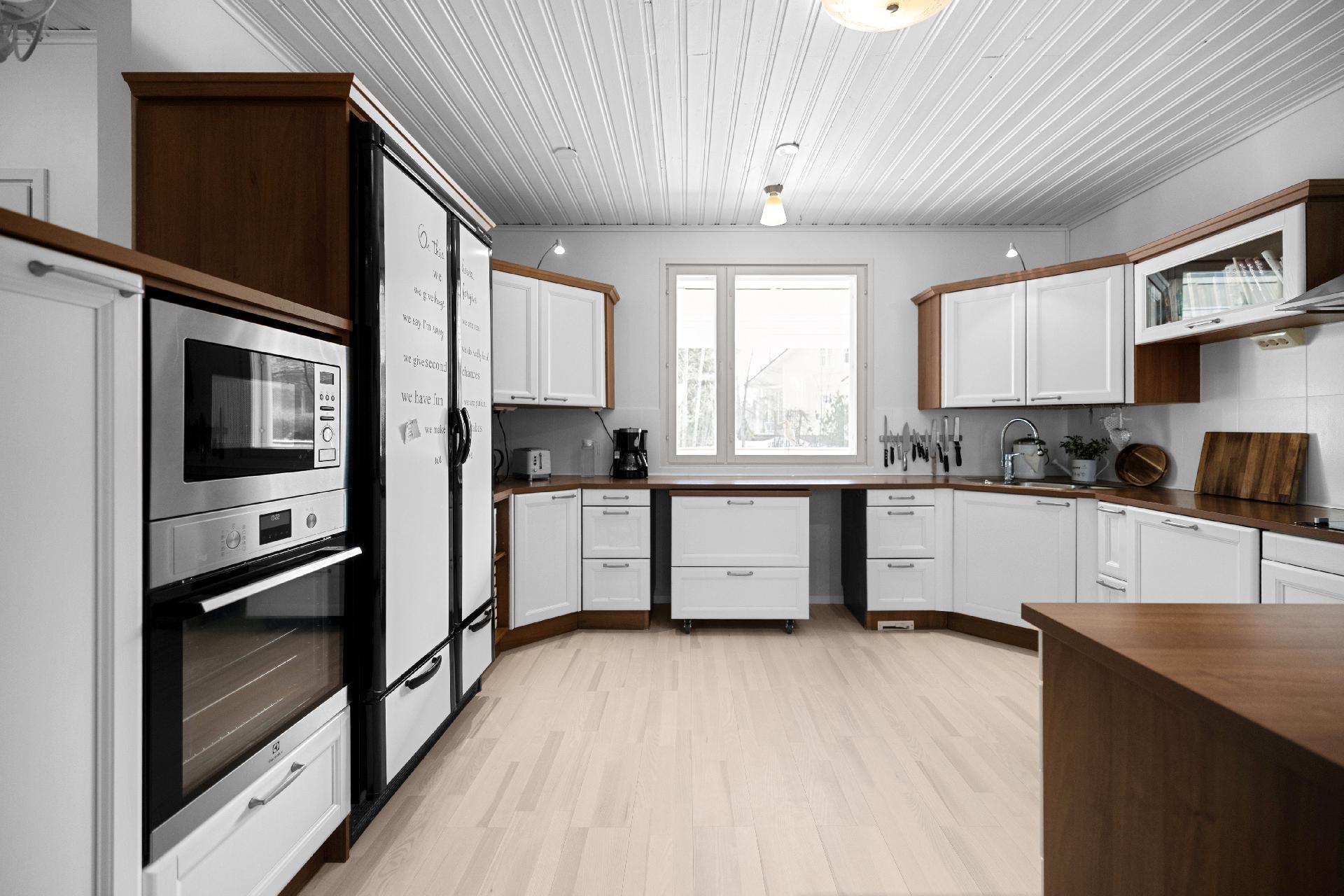 Kirveskuja 16, Päivölänlaakso, Kerava