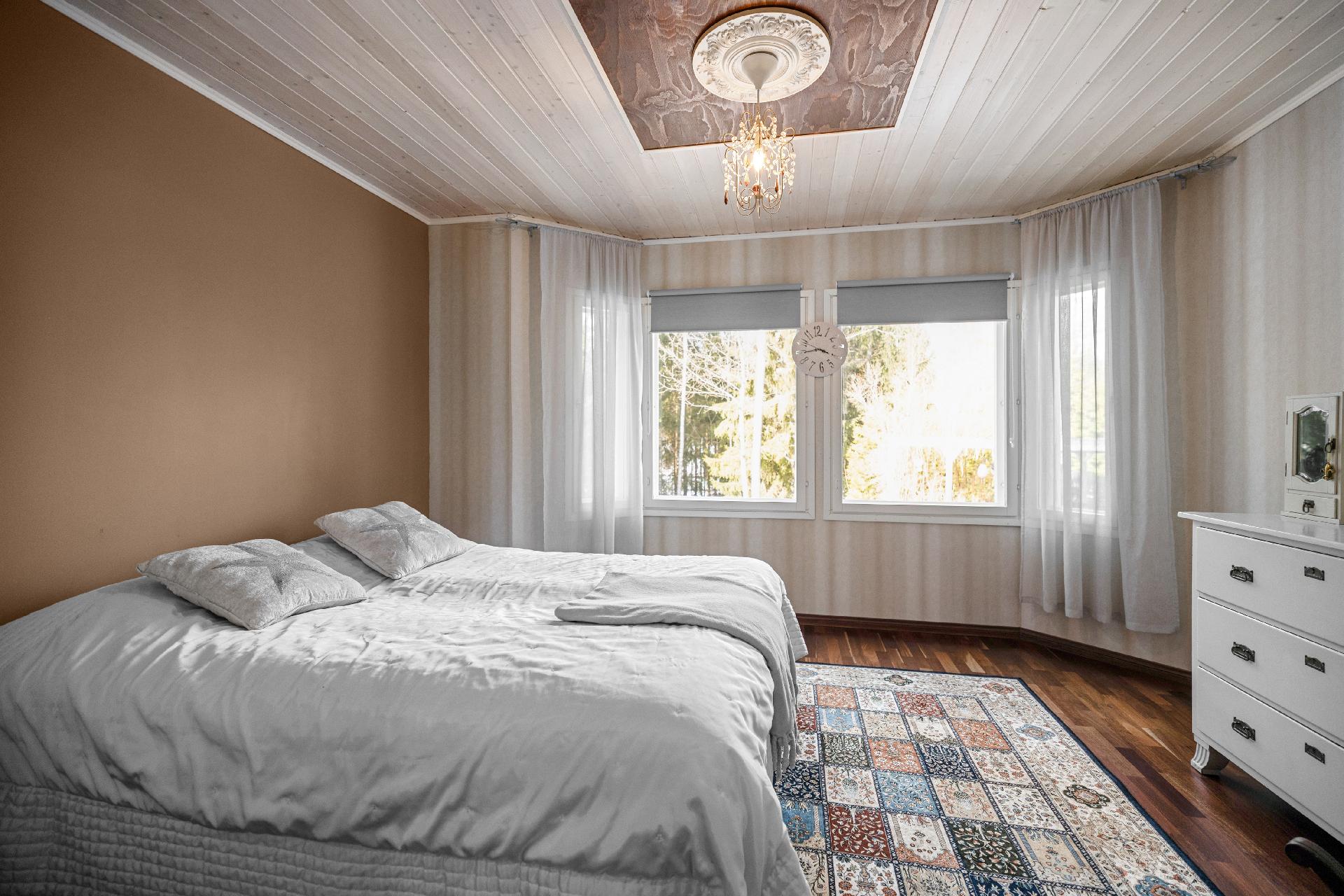 Kirveskuja 16, Päivölänlaakso, Kerava