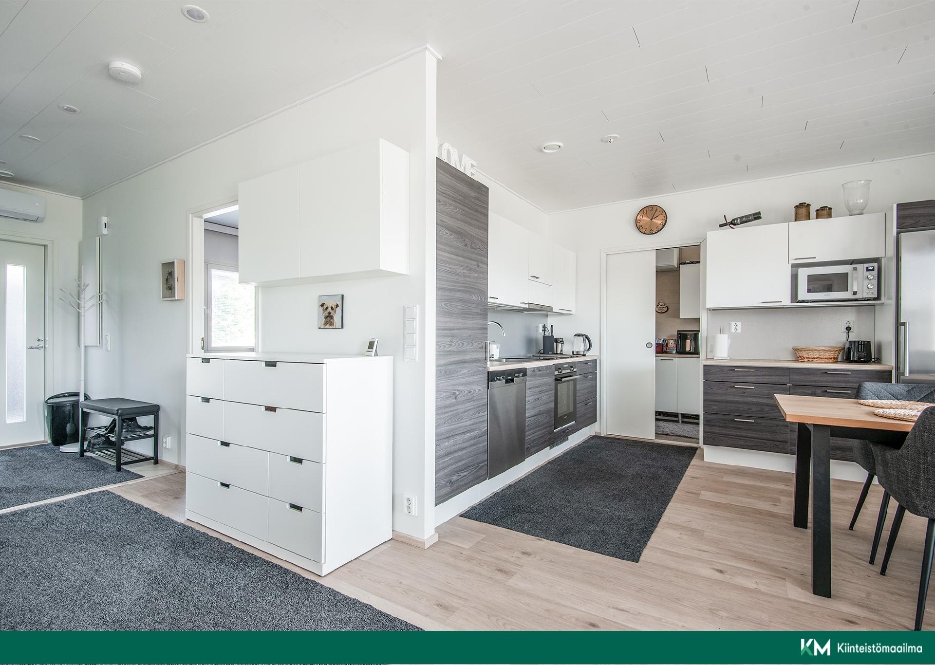 eteinen/keittiö