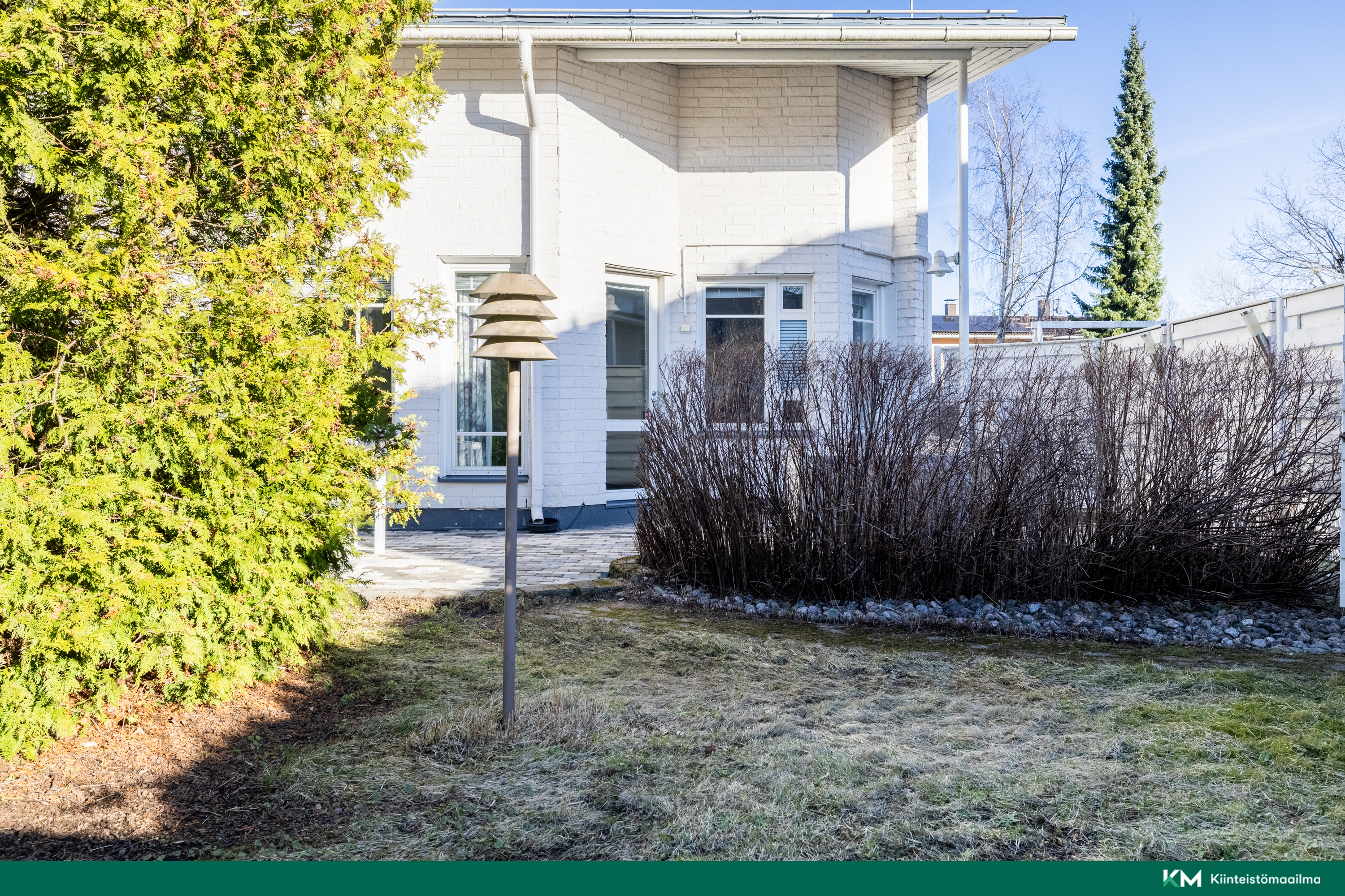 Takapihan nurmikkoalue