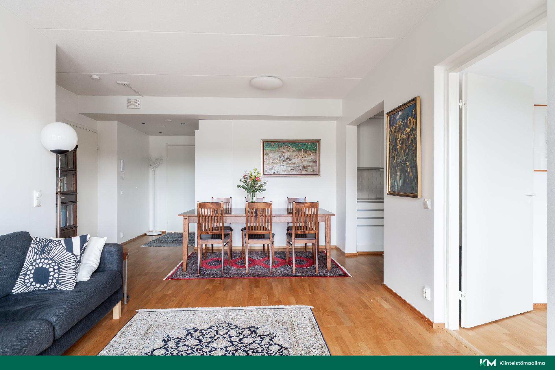 Aurinkotuulenkatu 12, Aurinkolahti, Helsinki