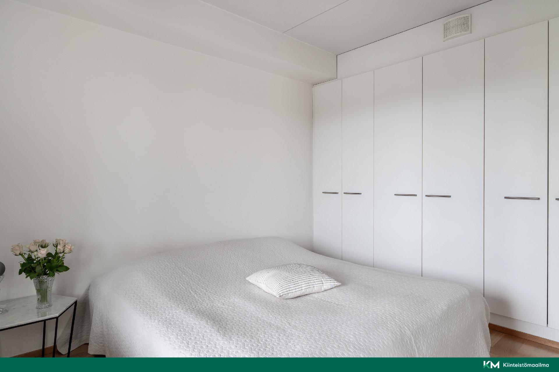 Aurinkotuulenkatu 12, Aurinkolahti, Helsinki