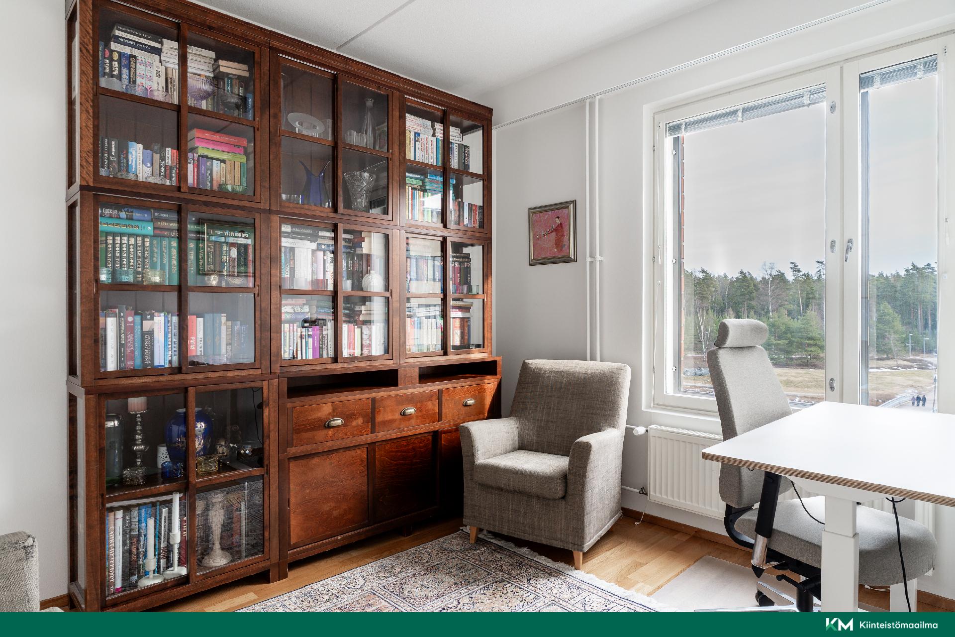 Aurinkotuulenkatu 12, Aurinkolahti, Helsinki