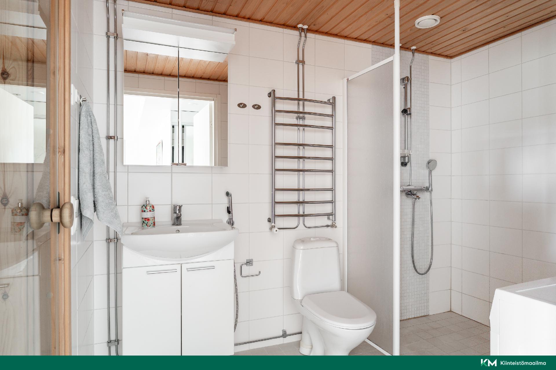 Aurinkotuulenkatu 12, Aurinkolahti, Helsinki