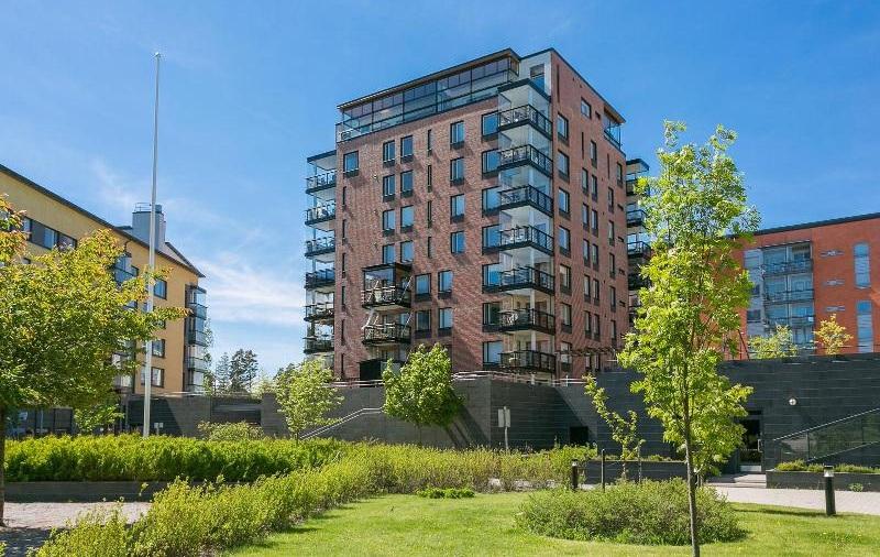 Aurinkotuulenkatu 12, Aurinkolahti, Helsinki