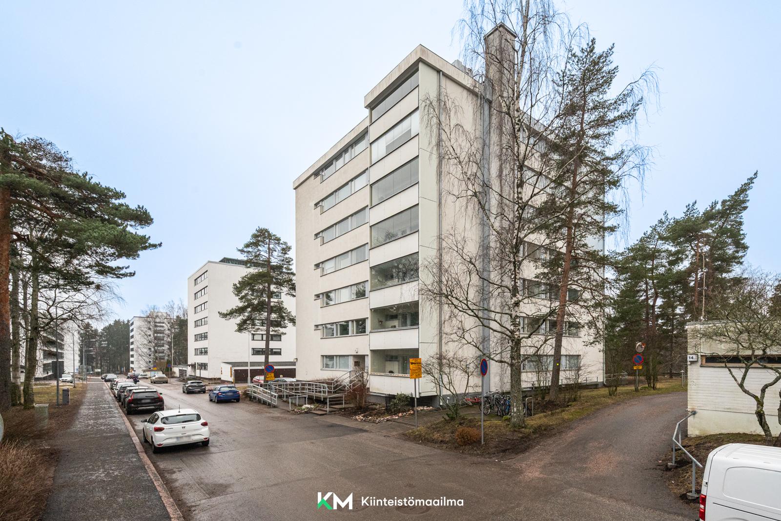 Luuvaniementie 12, Niemenmäki, Helsinki