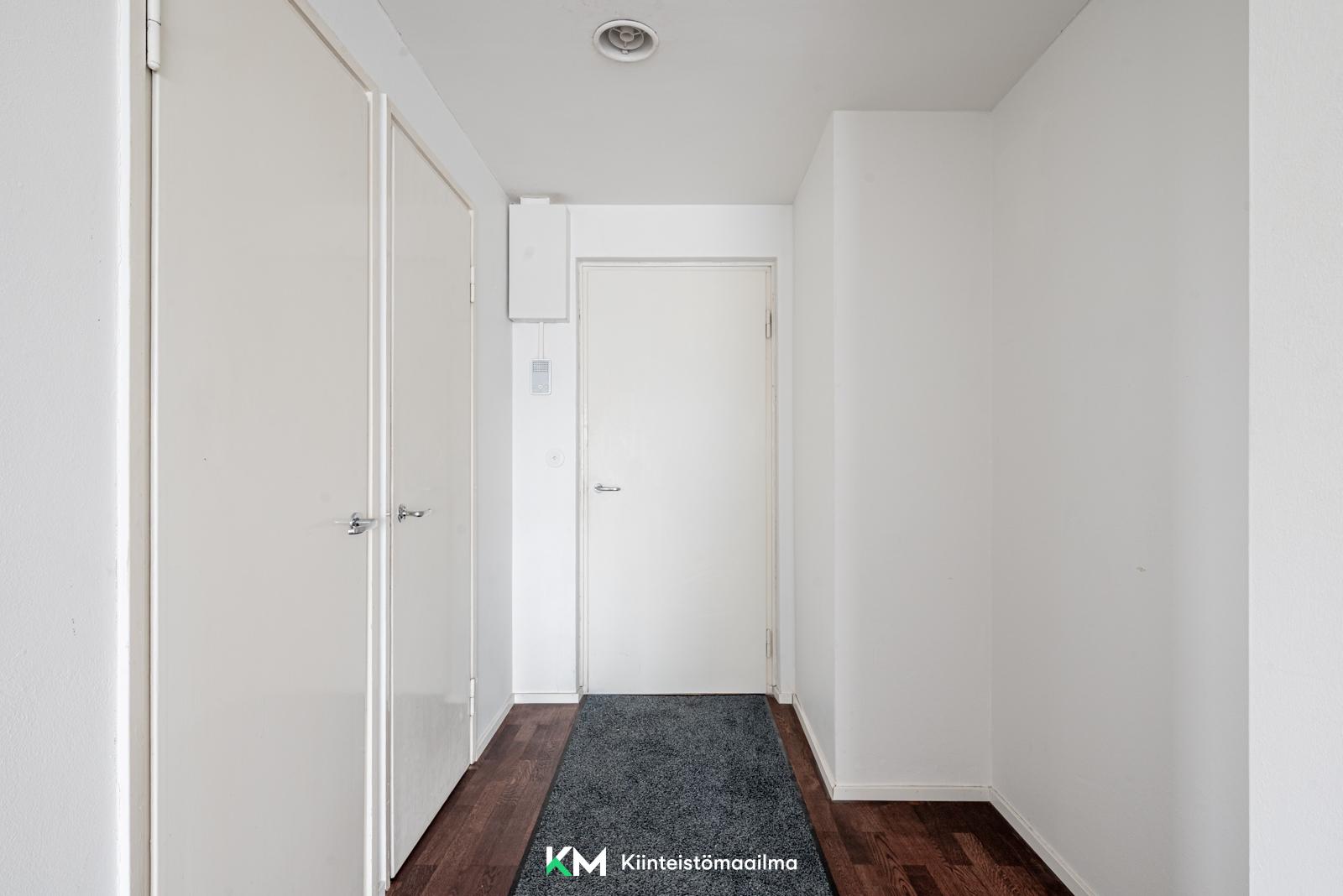 Luuvaniementie 12, Niemenmäki, Helsinki