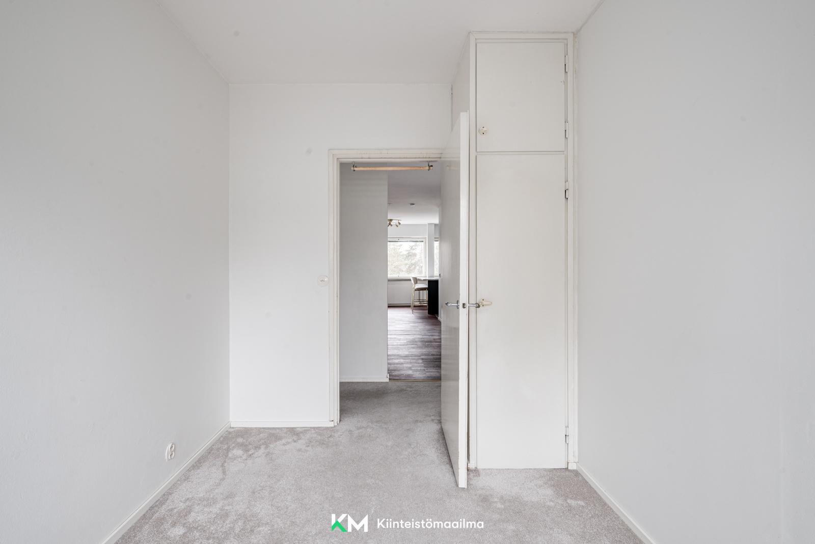 Luuvaniementie 12, Niemenmäki, Helsinki