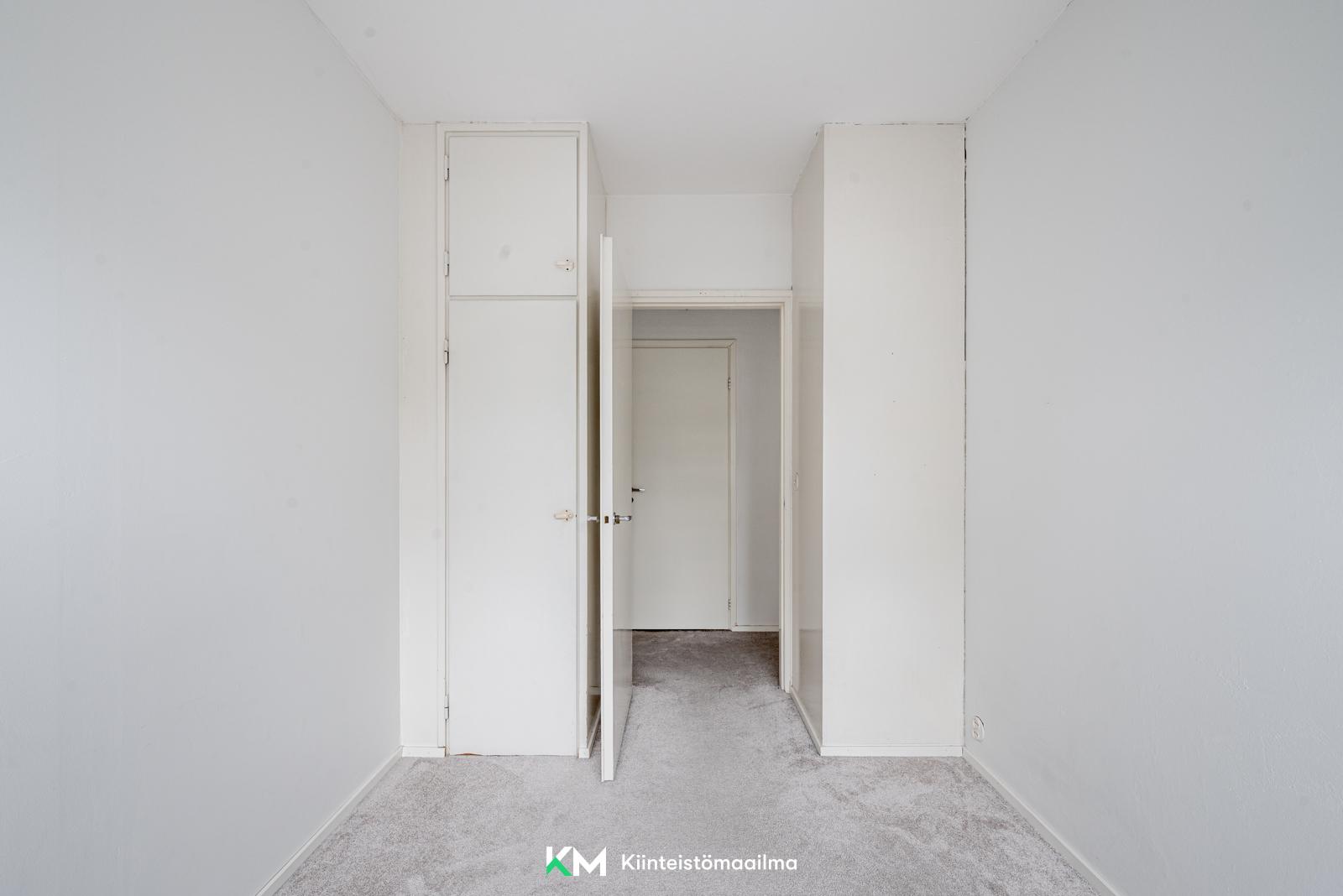 Luuvaniementie 12, Niemenmäki, Helsinki