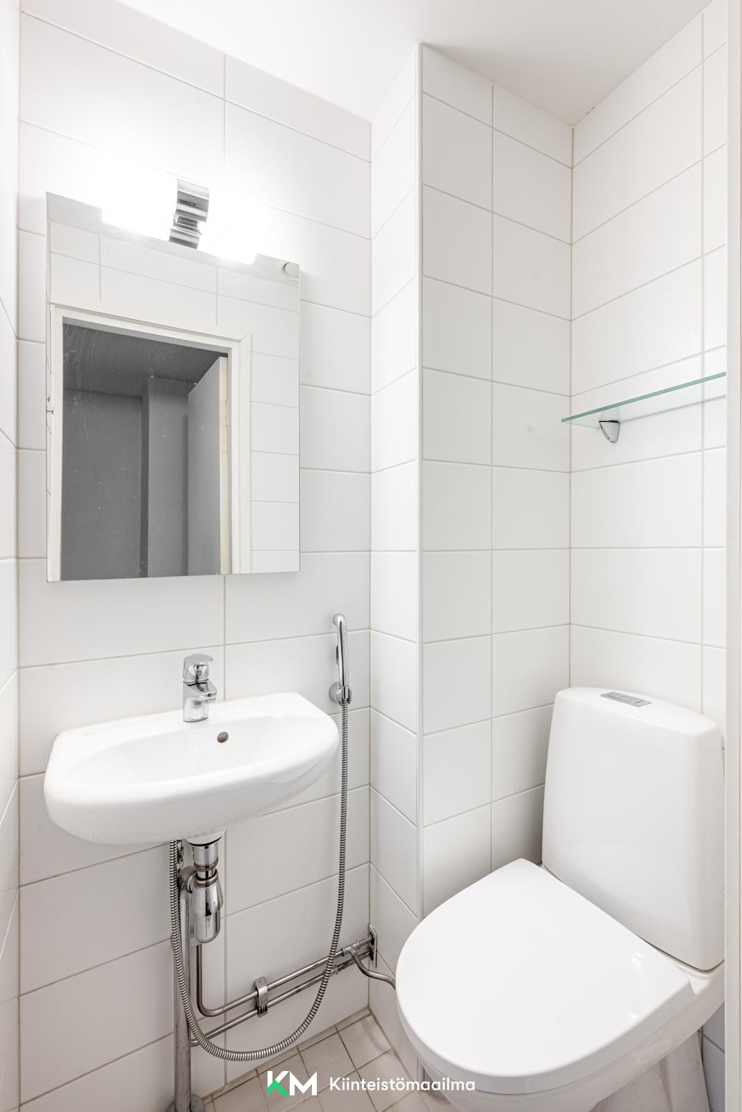 Luuvaniementie 12, Niemenmäki, Helsinki