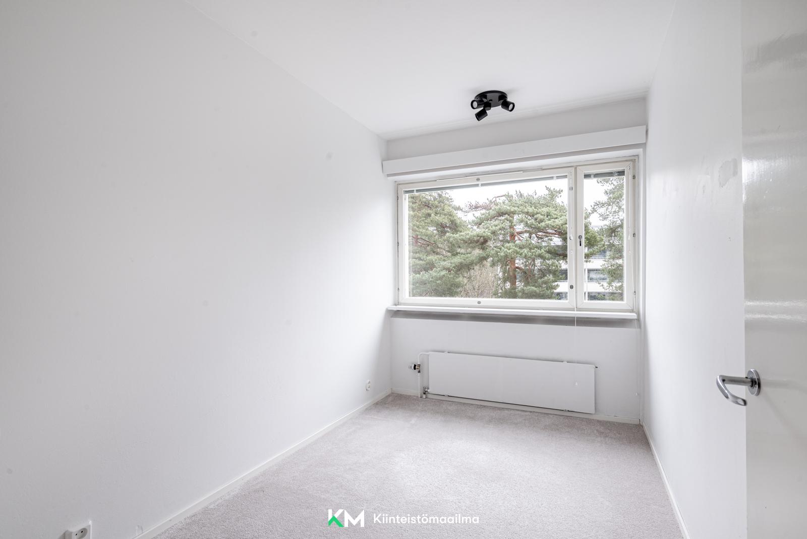 Luuvaniementie 12, Niemenmäki, Helsinki