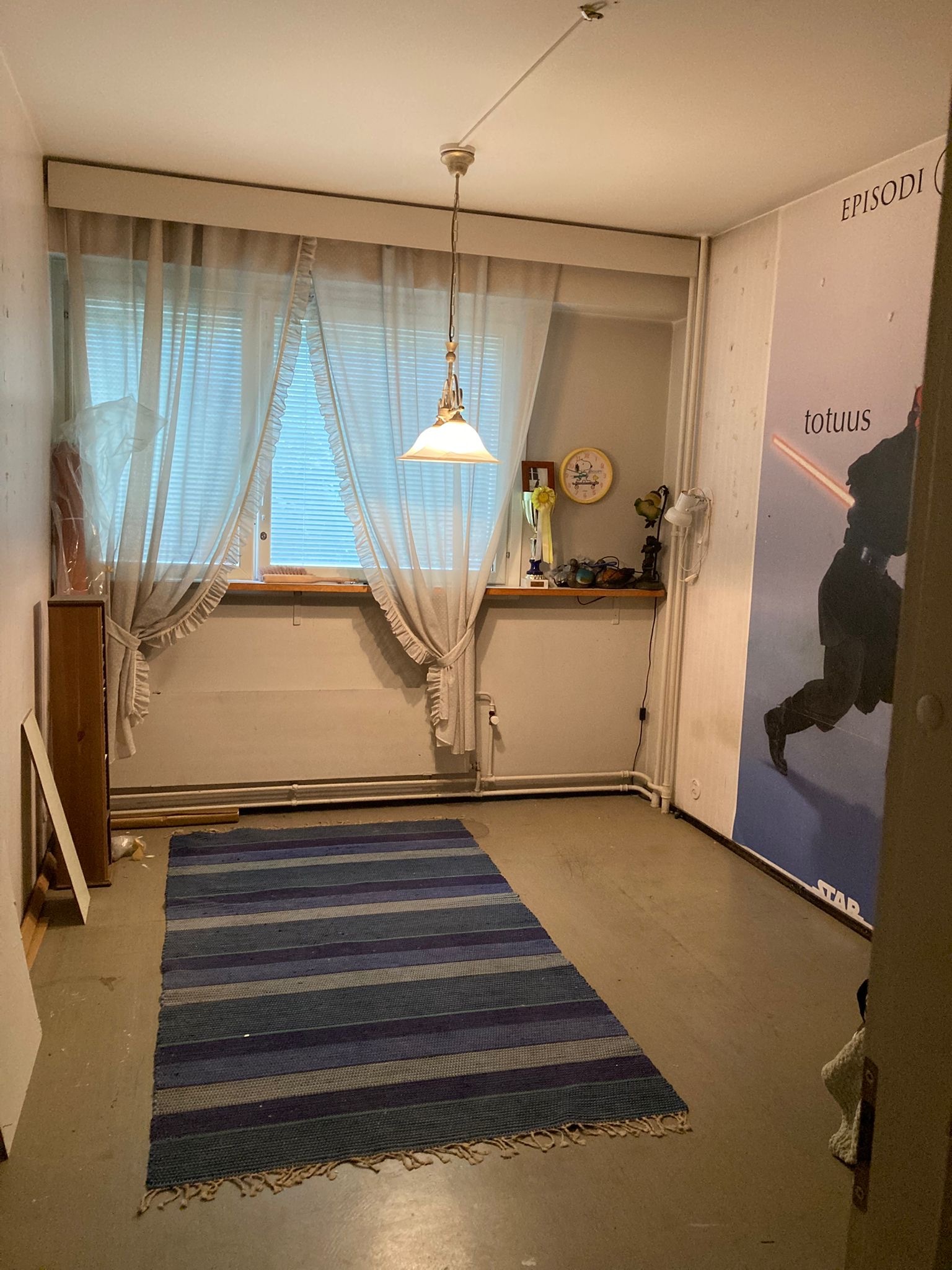 Pienempi makuuhuone