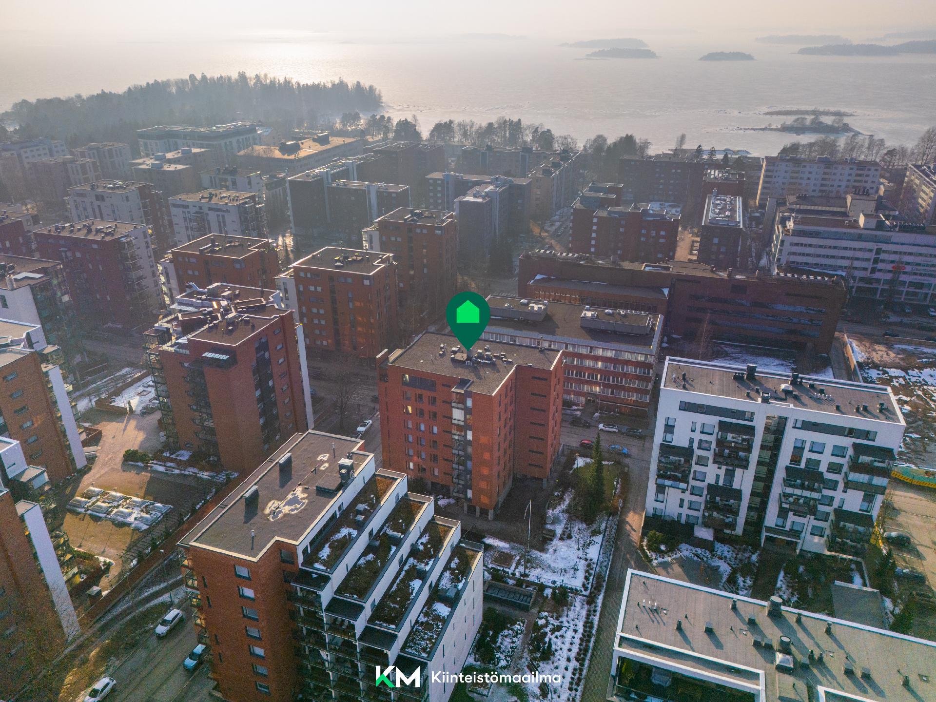 Nahkahousuntie 7, Lauttasaari, Helsinki