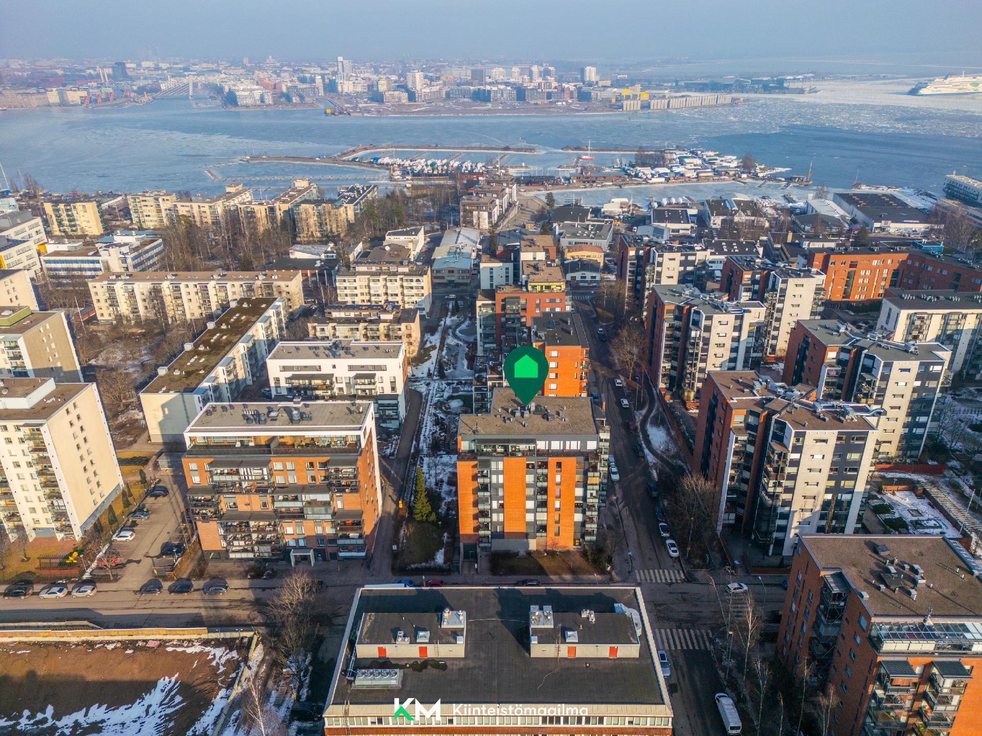 Nahkahousuntie 7, Lauttasaari, Helsinki