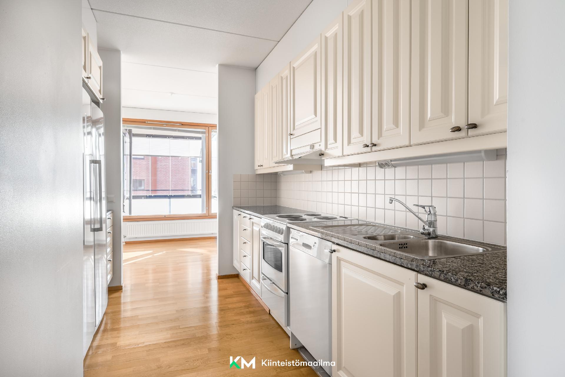 Nahkahousuntie 7, Lauttasaari, Helsinki