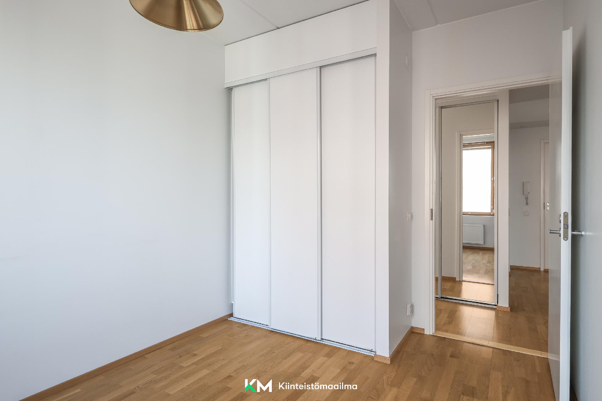 Nahkahousuntie 7, Lauttasaari, Helsinki