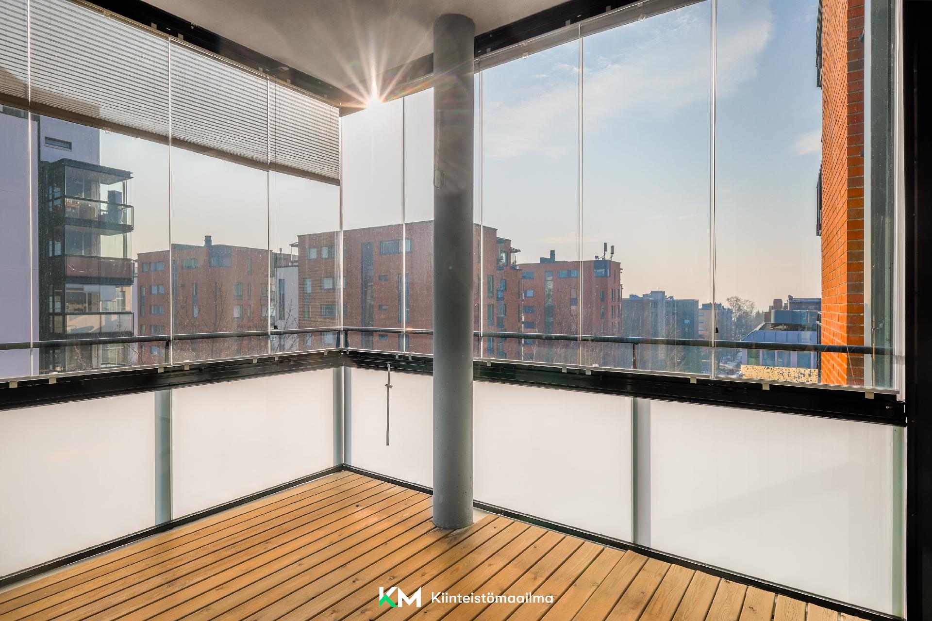 Nahkahousuntie 7, Lauttasaari, Helsinki